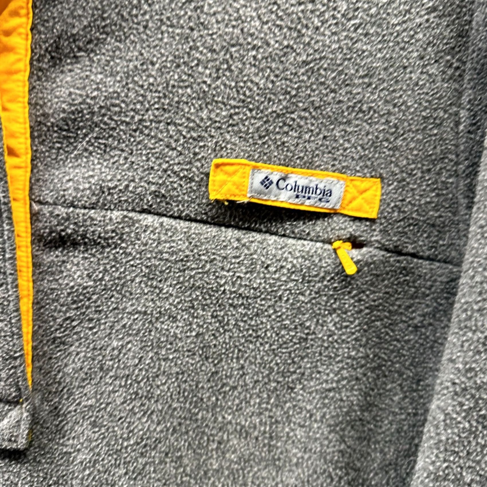 Vintage Columbia Sweatshirt Womens Large Gray Yellow Fleece Mock Neck Pullover Casual 90s Outdoor Fishing Size L / US 10 / IT 46 - 4 Thumbnail