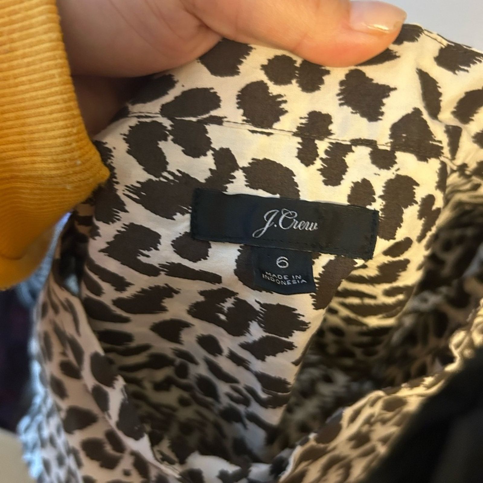 J.Crew J.Crew Animal Print Button Neck Tunic Blouse Size M / US 6-8 / IT 42-44 - 3 Thumbnail