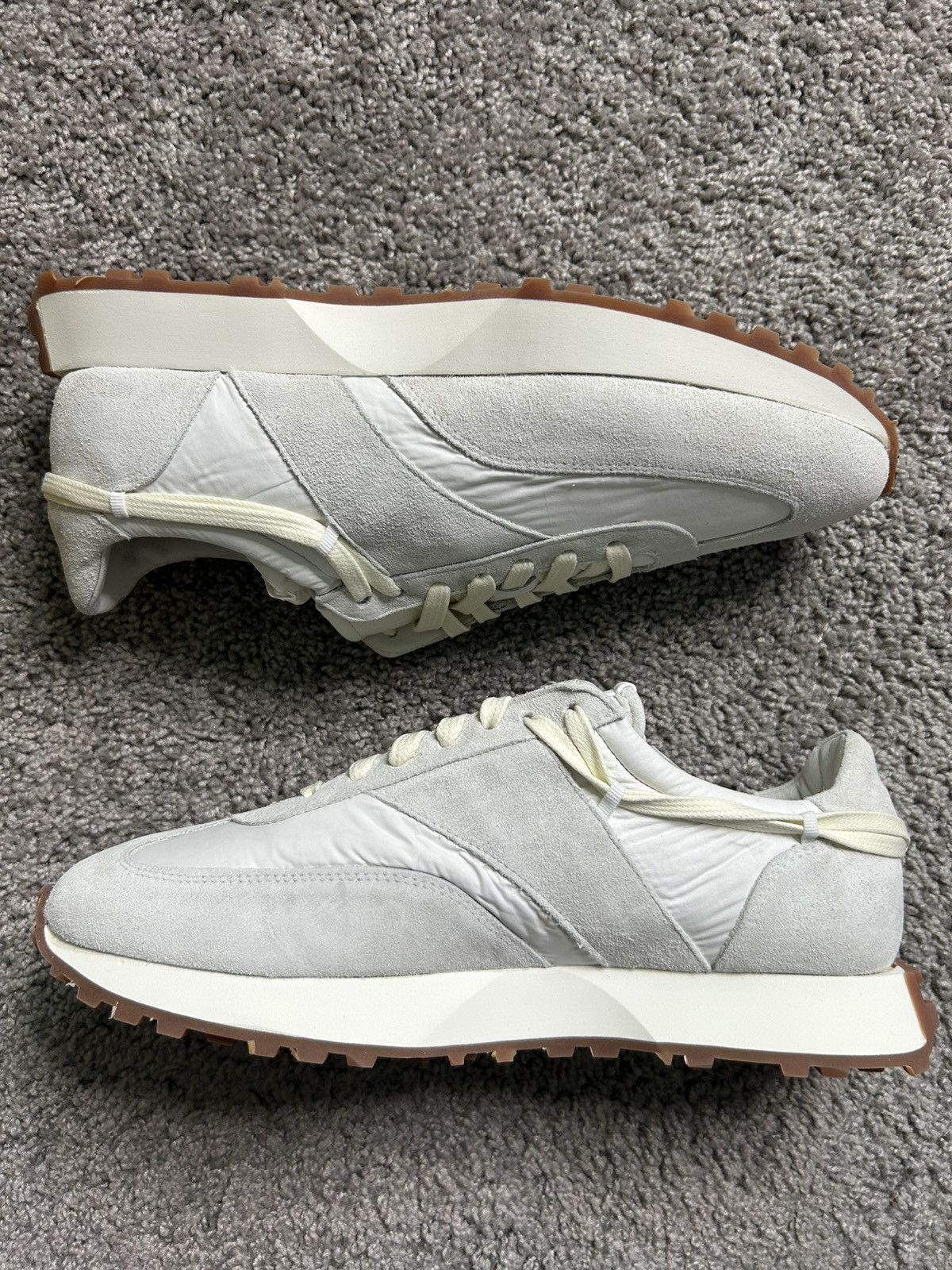 Rhude Size 9 - Rhude Rhunner White And Gray Sneakers Made In Italy Size US 9 / EU 42 - 3 Thumbnail