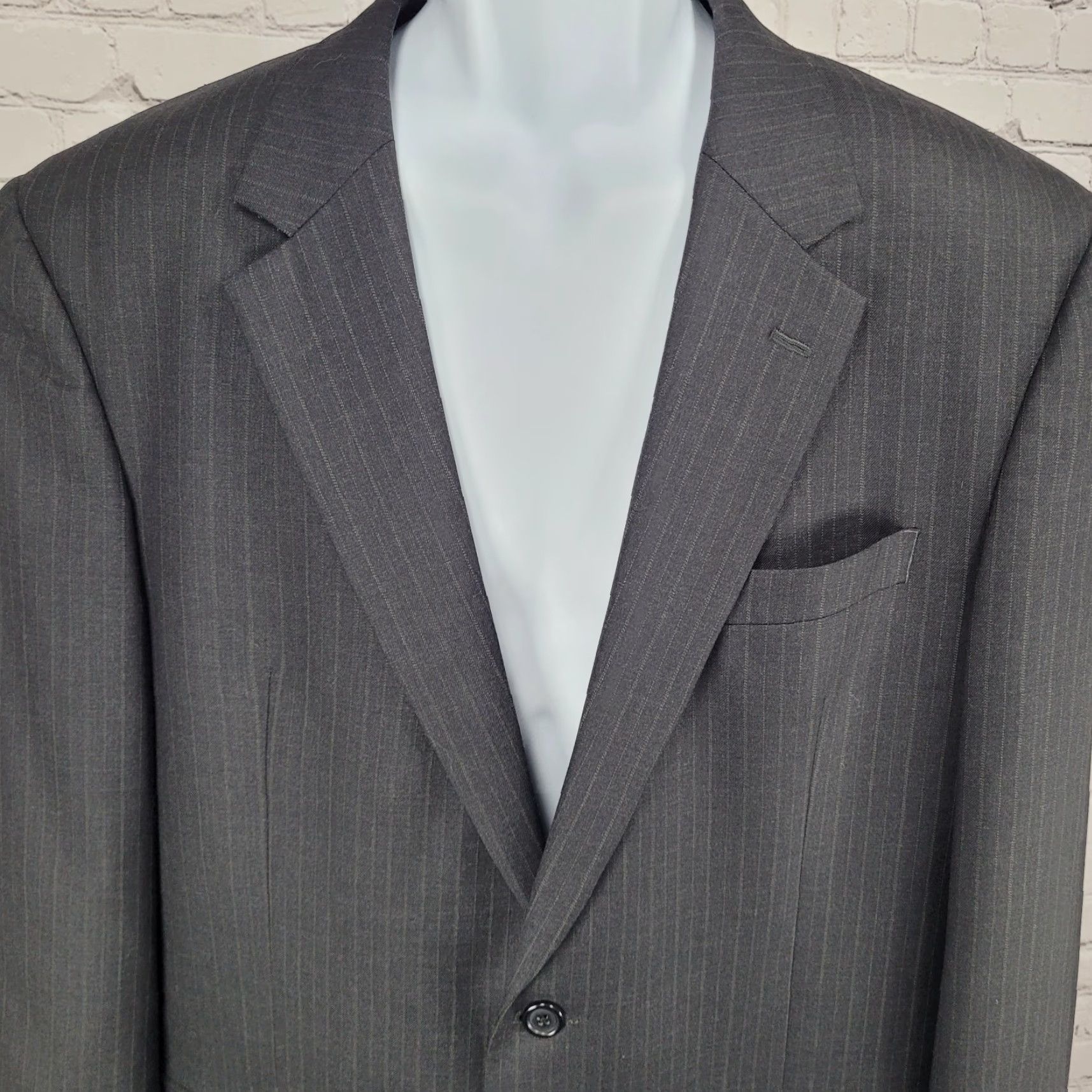 Jos. A. Bank Jos A Bank Black 100% Wool Pinstriped 2 Button Notch Blazer Sport Coat 44L Size 44R - 7 Thumbnail