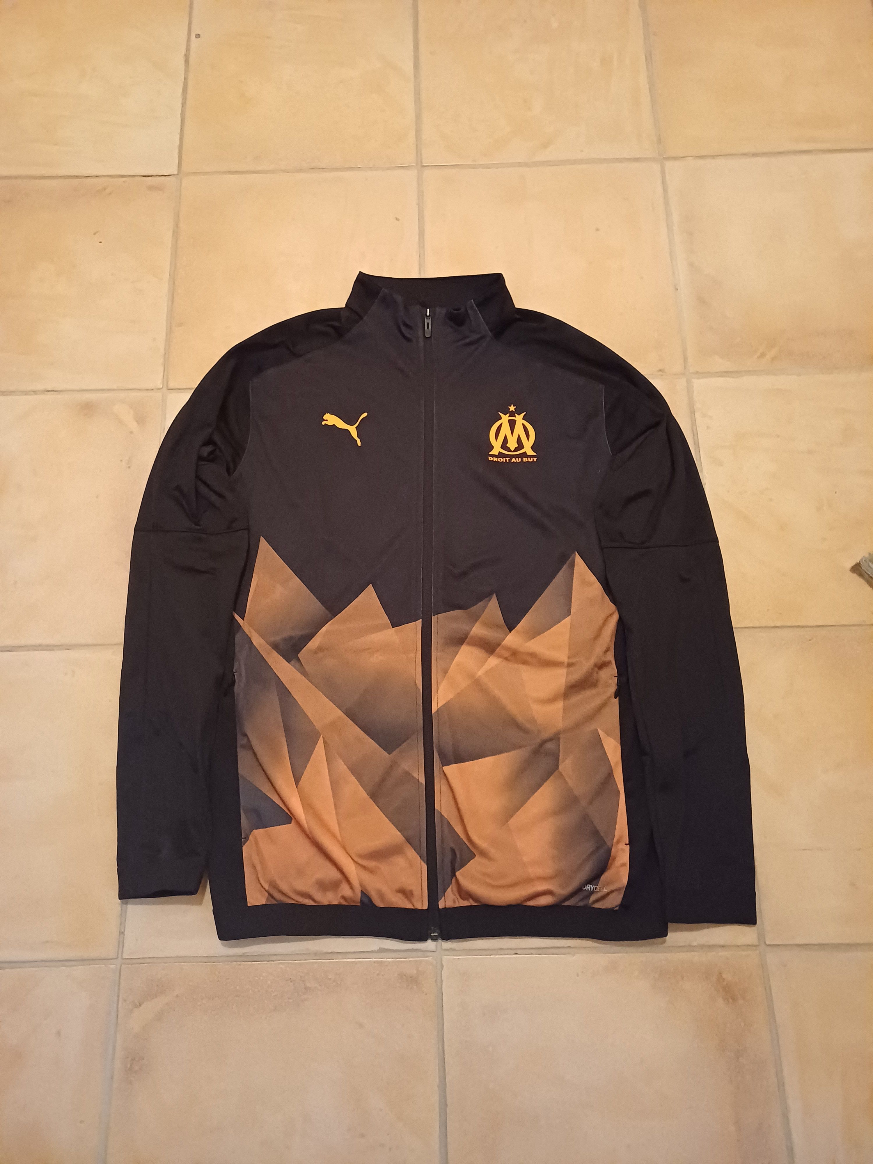 Puma Olympique Marseille 2019/20 training top Size US M / EU 48-50 / 2 - 1 Thumbnail