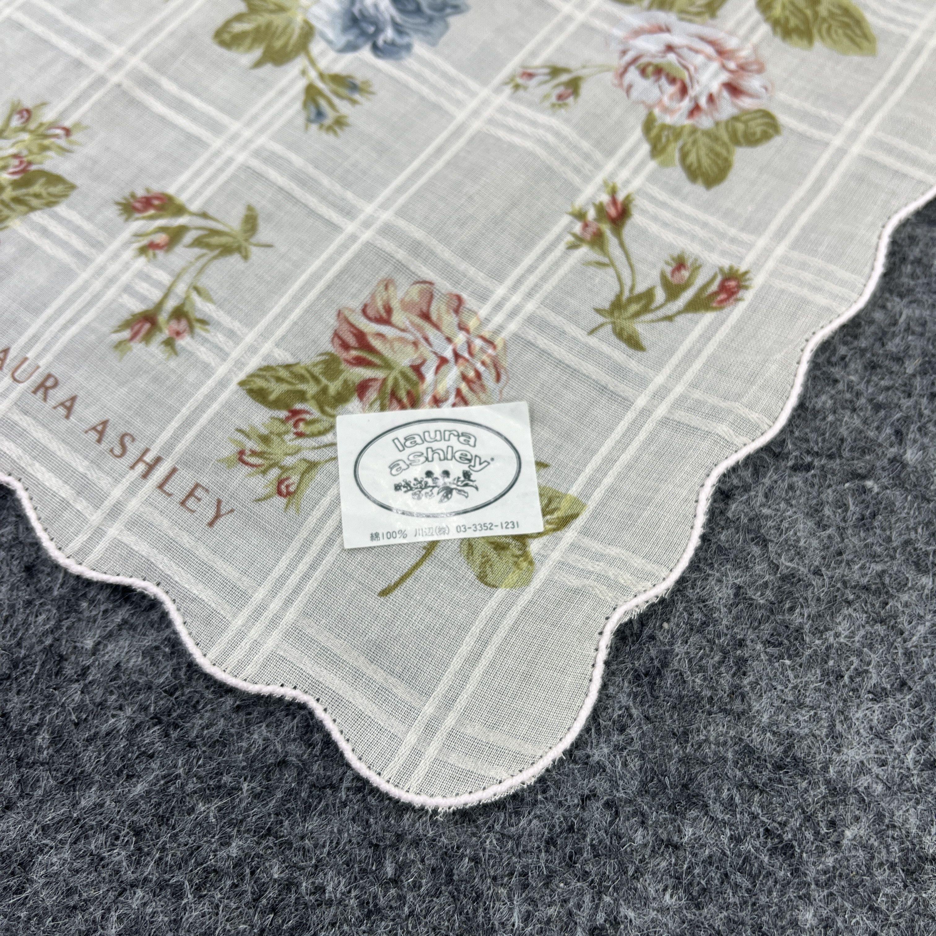 Laura Ashley Laura Ashley Handkerchief / Bandana / Neckerchief B106 Size ONE SIZE - 5 Thumbnail