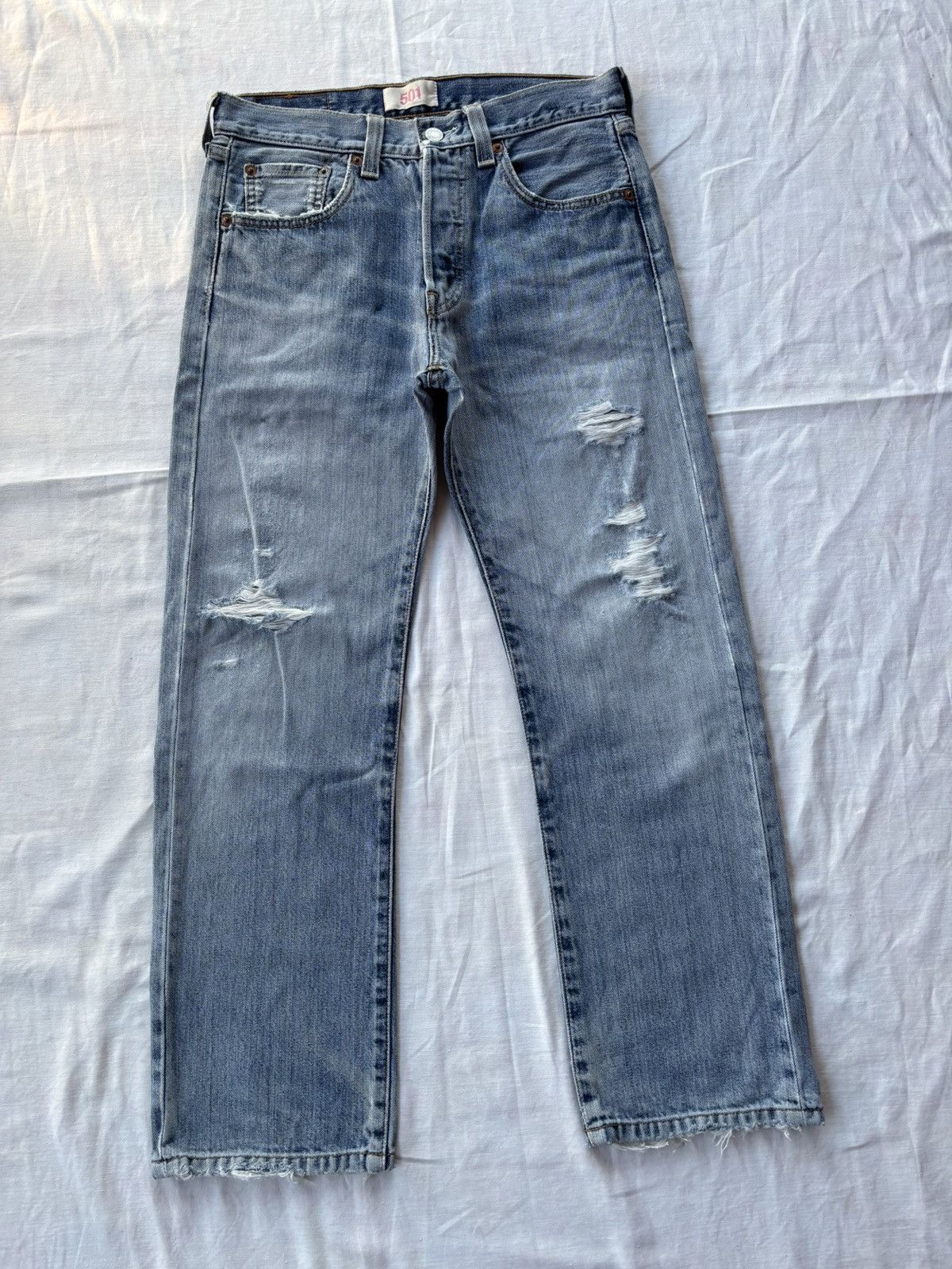 Levi's LEVIS 501 STRAIGHT LEG BUTTON DISTRESSED DENIM JEANS Size US 29 - 3 Thumbnail
