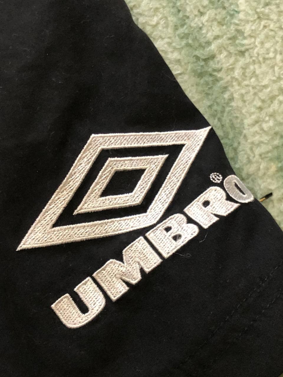 Umbro Mens vintage Umbro shorts streetwear y2k Size US 34 / EU 50 - 2 Thumbnail