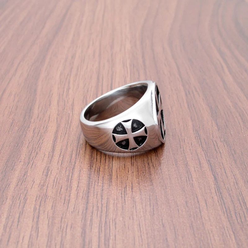 Designer × Jewelry Iron Knights Cross Ring Size ONE SIZE - 2 Thumbnail
