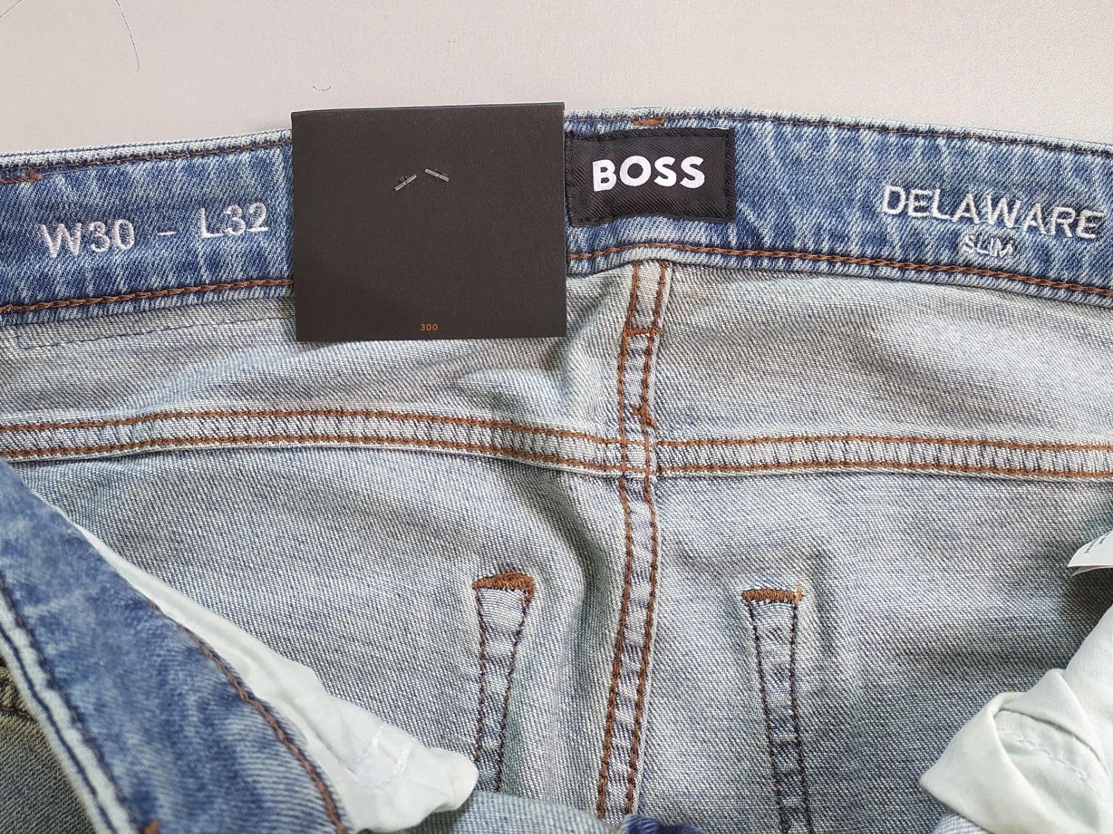 HUGO BOSS DELAWARE Slim fit men's Jeans T- 6070