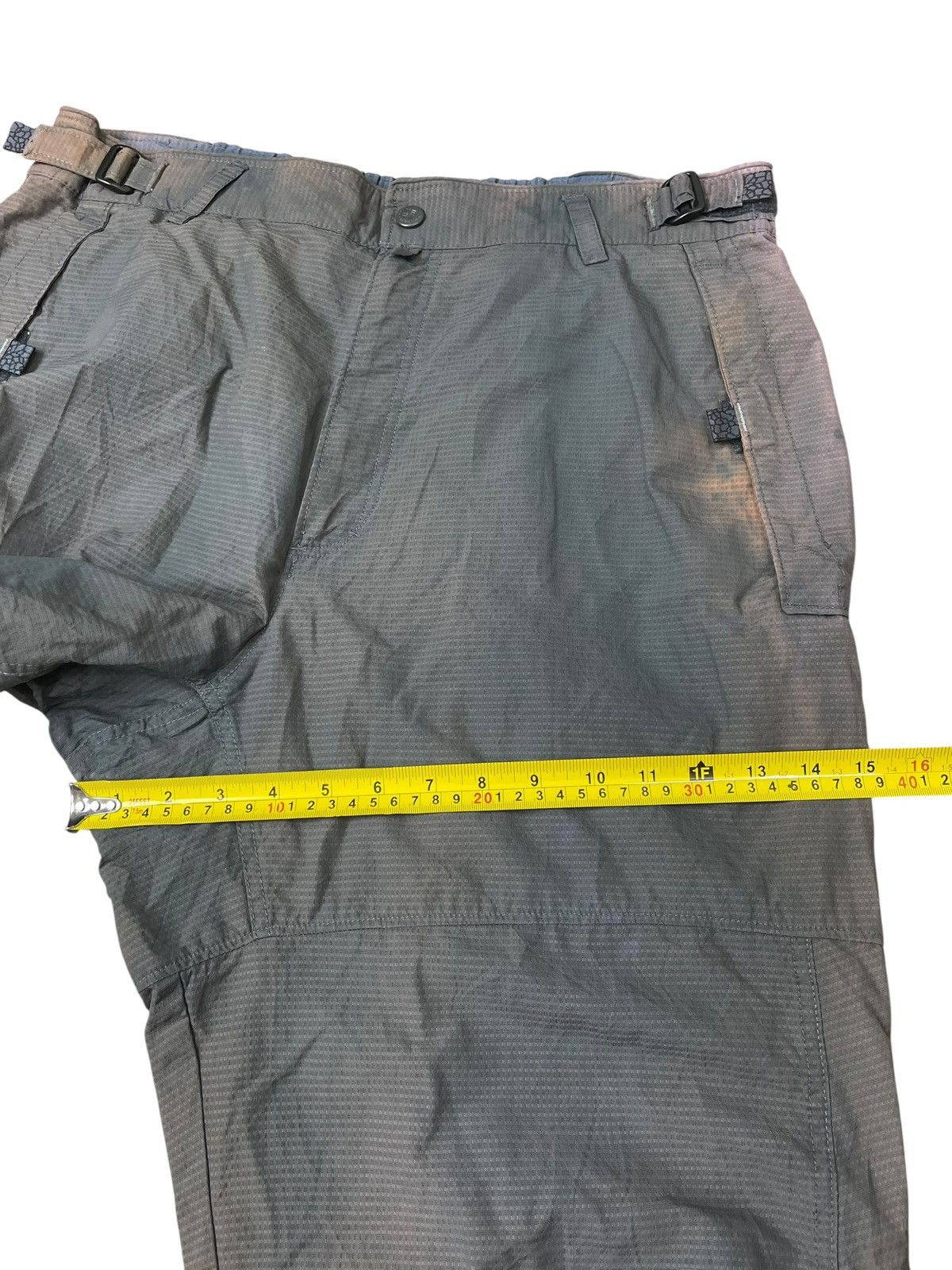 Columbia Vintage Columbia Track Hiking Pant Faded Nylon Size US 35 - 13 Thumbnail
