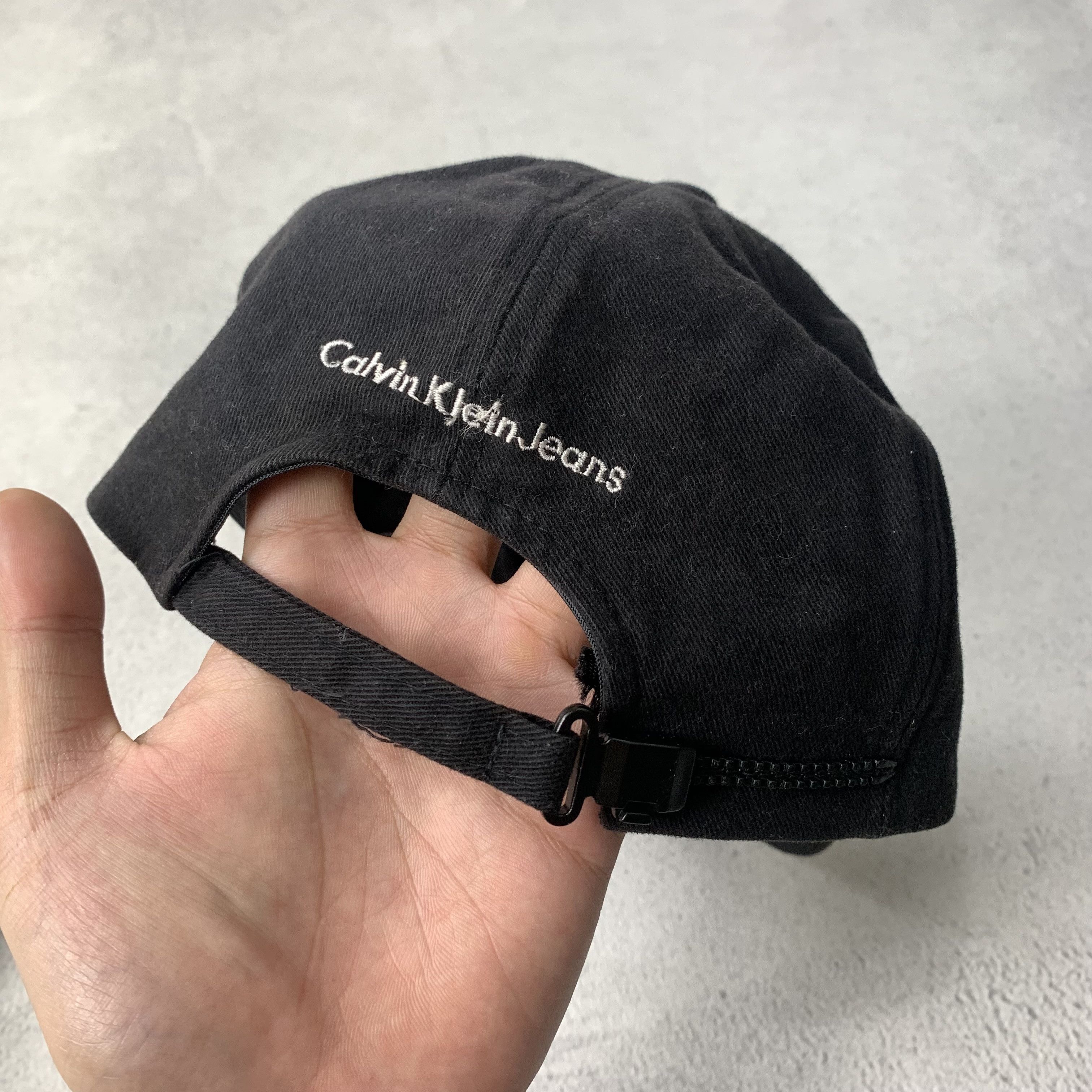 Calvin Klein Calvin Klein Jeans Cap Hat Size ONE SIZE - 3 Thumbnail