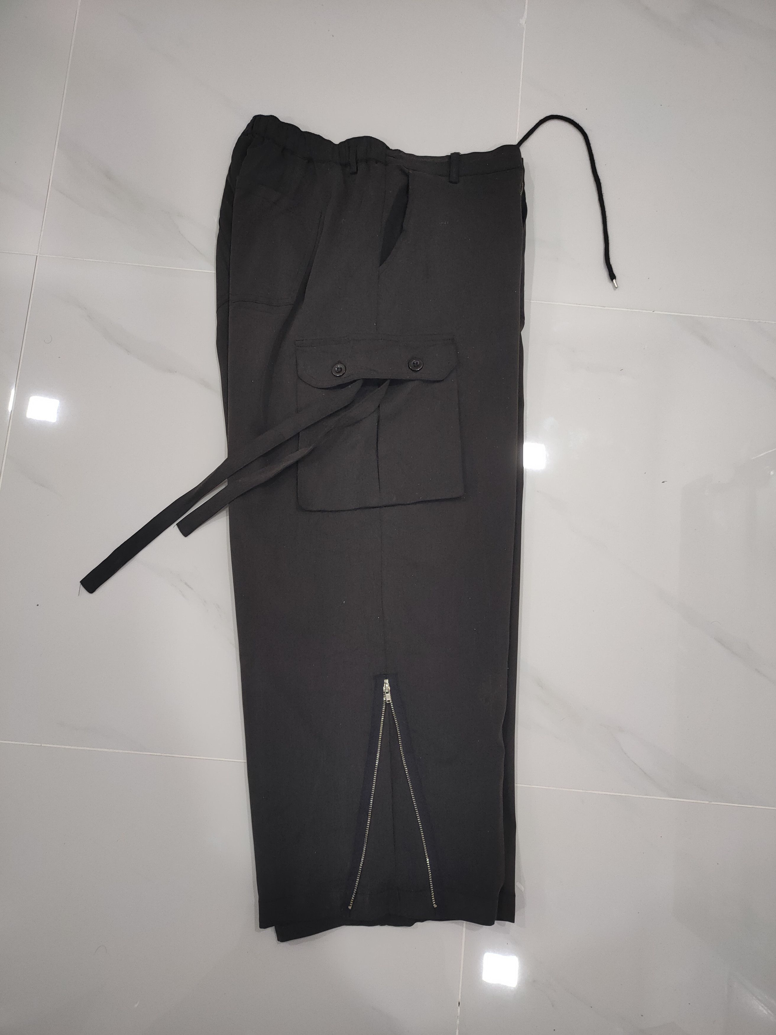 Japanese Brand CASPER JOHN FADED BLACK BONDAGE CARGO PANTS Size US 30 / EU 46 - 9 Thumbnail