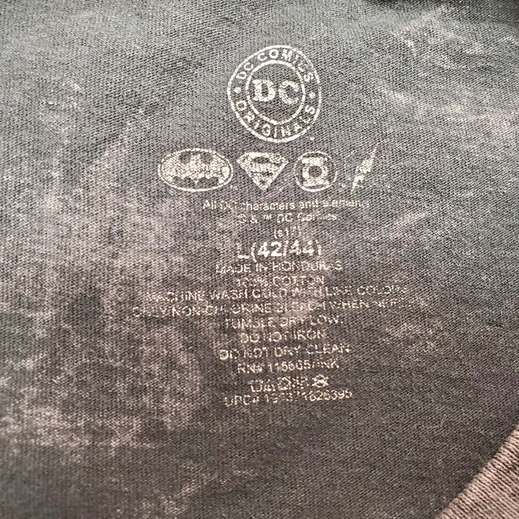 DC Comics DC Comics Shirt Mens Large Gray Justice League Batman Superman Wonder Woman Shirt Mens L Gray Justice League Batman Superman Wonder Woman Size US L / EU 52-54 / 3 - 6 Thumbnail