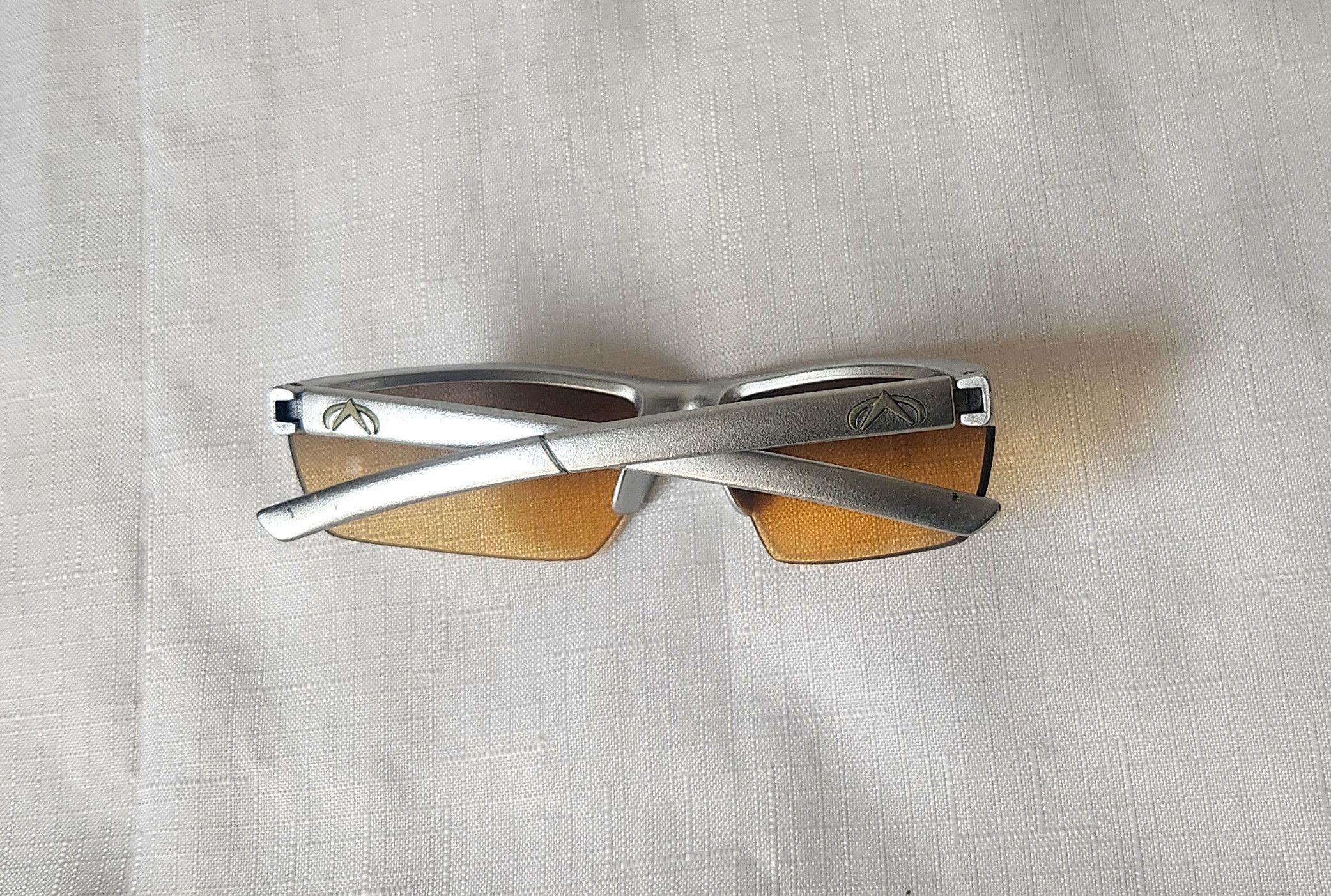 Other peak vision sports sunglasses with case not sure of name Size ONE SIZE - 6 Thumbnail