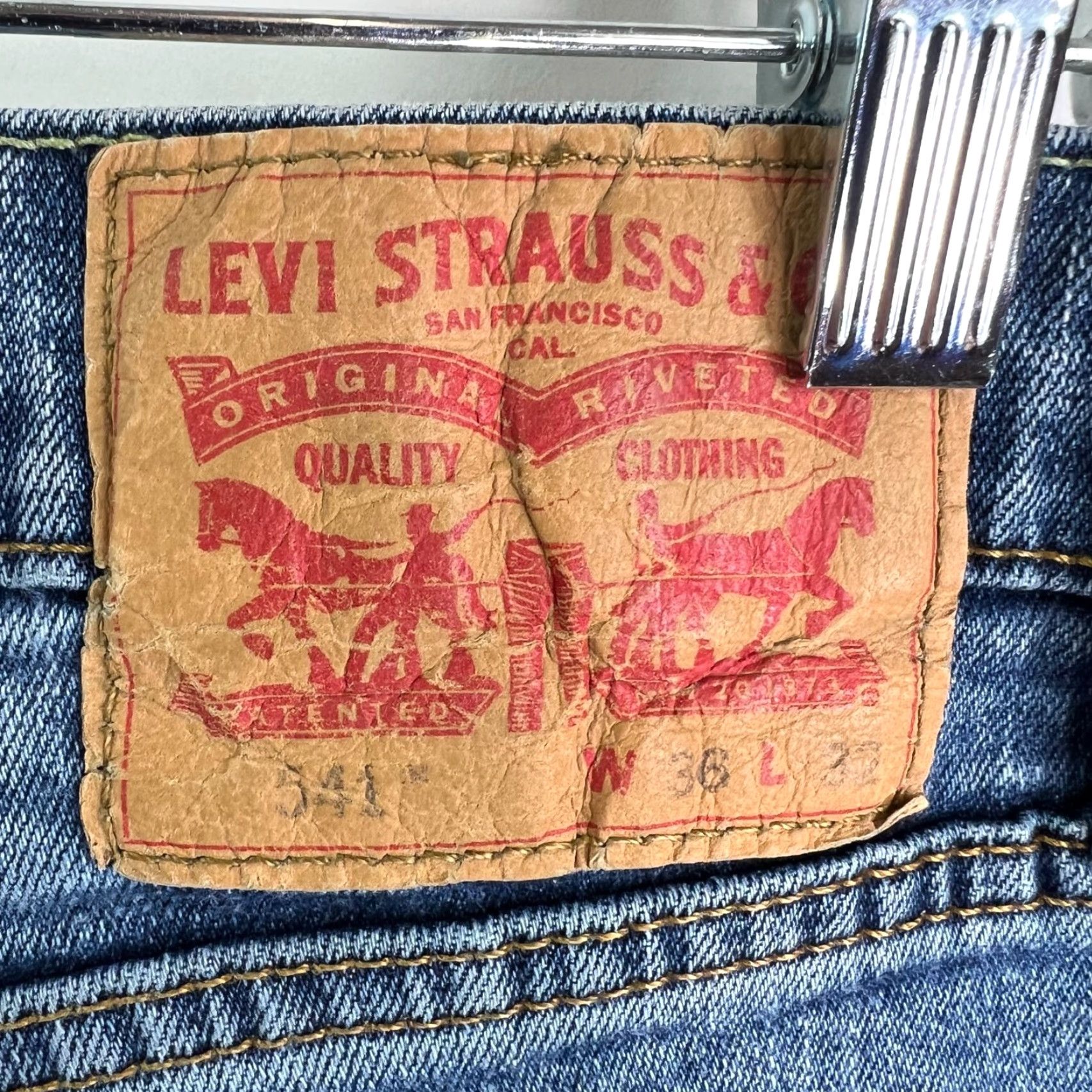 Levi's Levi's 541 Classic Straight Leg Jeans Men’s Size 36 Blue Denim 36x32 Size US 42 / EU 58 - 6 Thumbnail