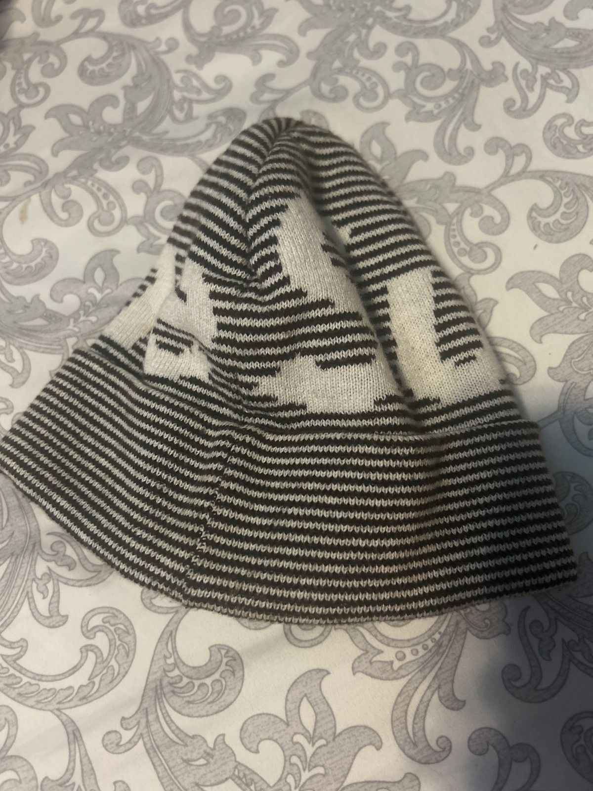 Supreme Supreme All Around Logo Beanie SS:2022 Size ONE SIZE - 4 Thumbnail