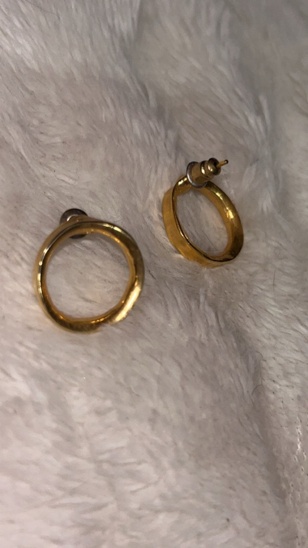 The Unbranded Brand Women's Unbranded Gold Tone Hoop Earrings One Size Size ONE SIZE - 2 Thumbnail