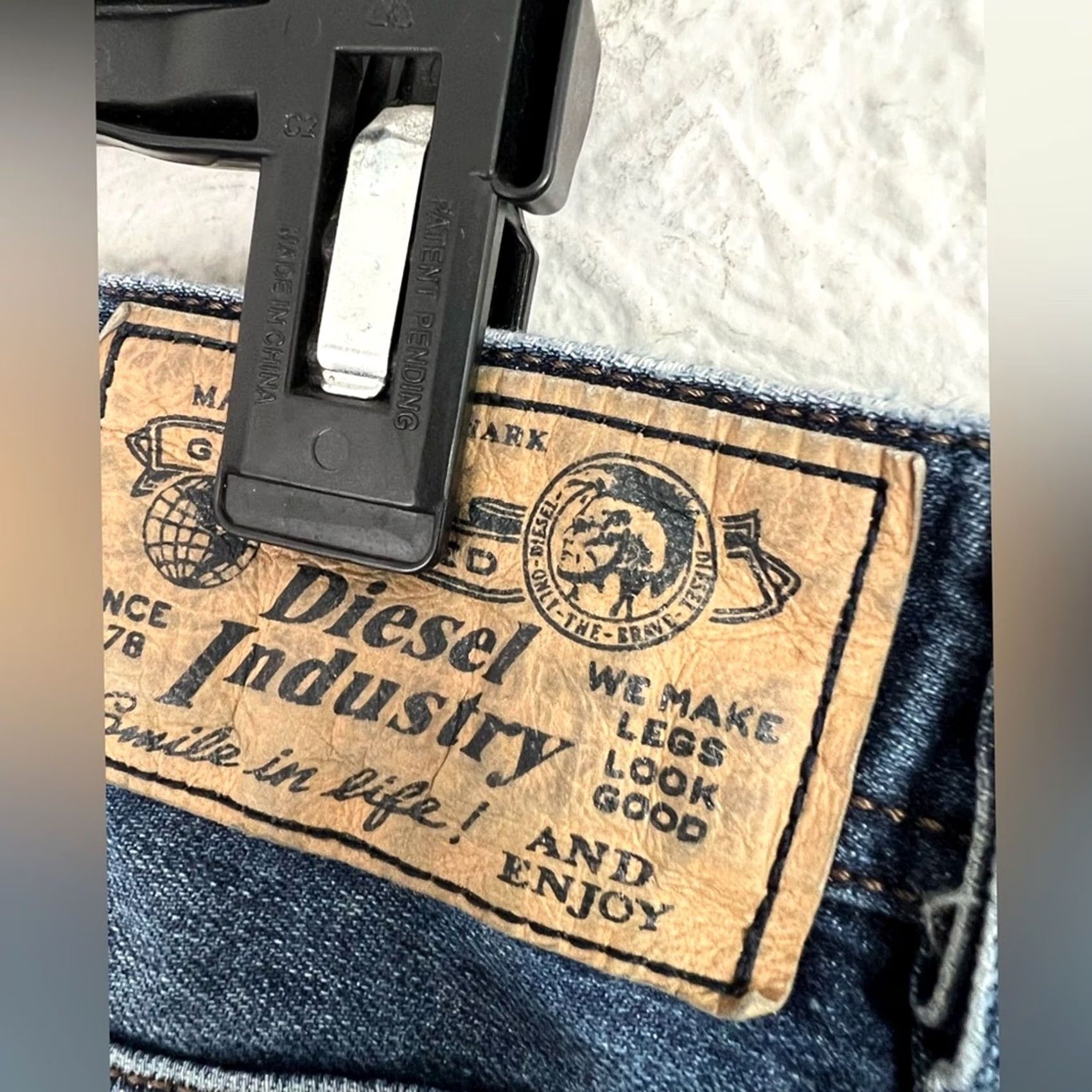 Diesel Diesel Viker Mens Jeans 34x32 Wash Orbe4 Regular Straight Jeans Men 34 Blue Straight Mens Size US 34 / EU 50 - 5 Thumbnail