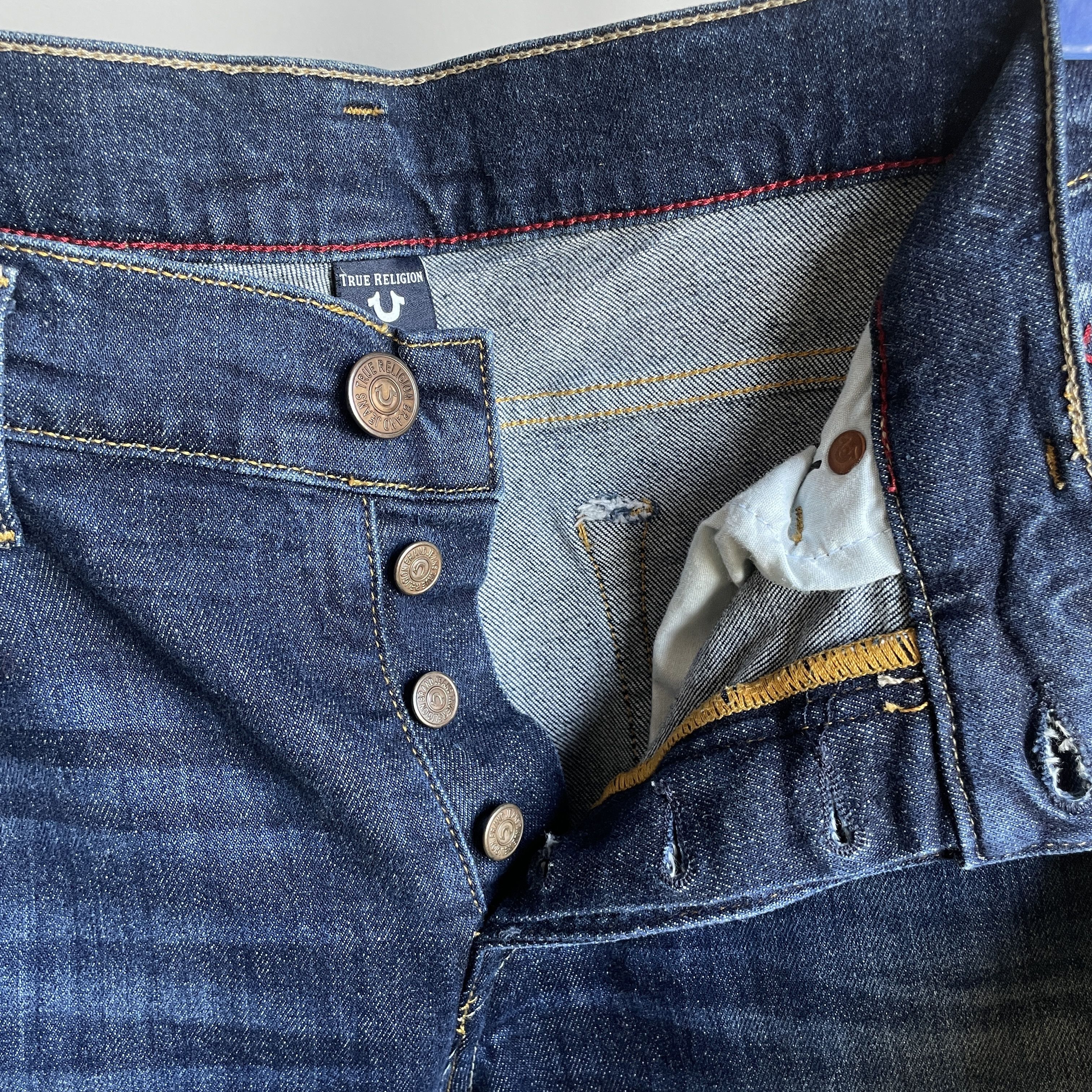 True Religion True Religion Rocco Relaxed Skinny Distressed Denim Size 34 Size US 34 / EU 50 - 9 Thumbnail