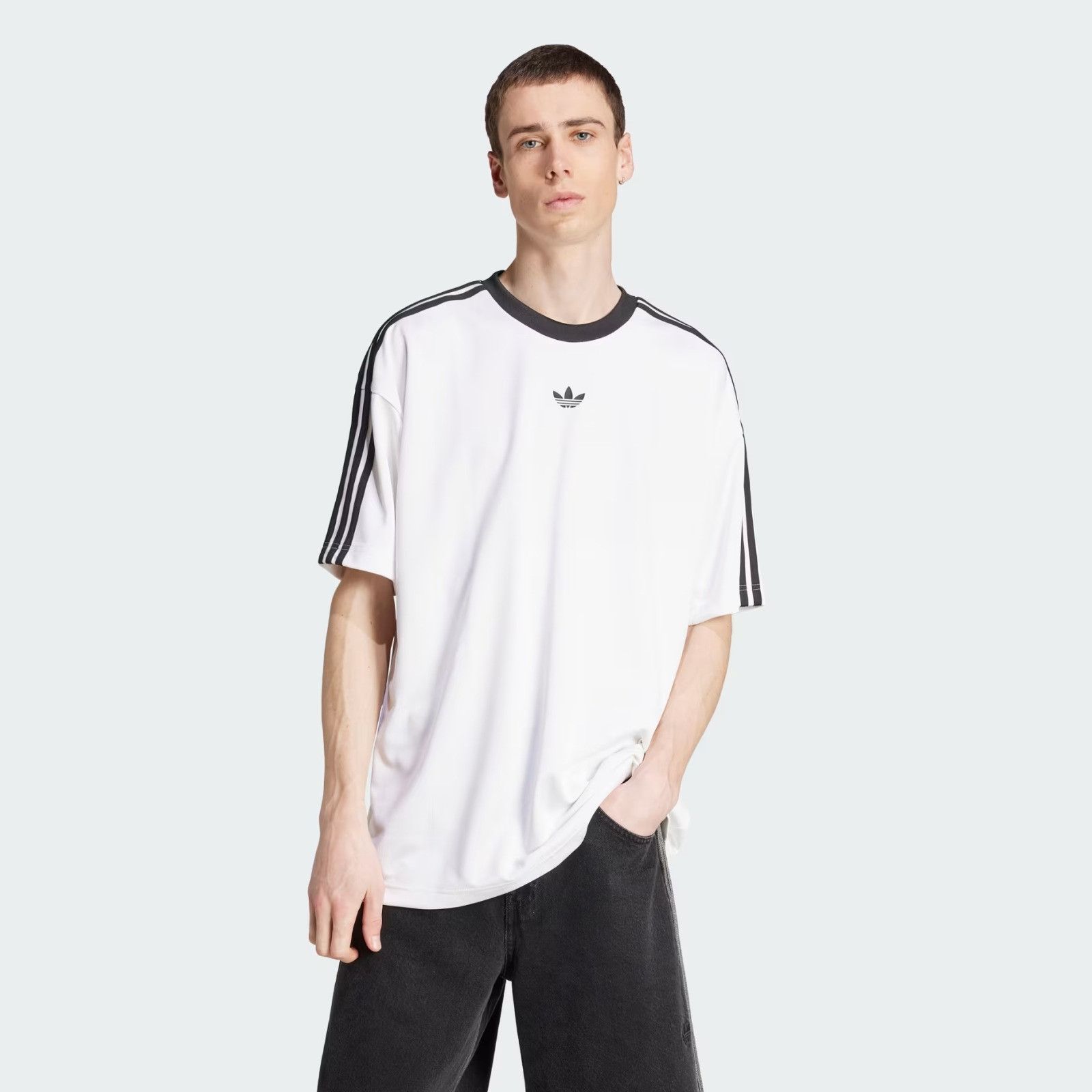 Adidas o1mle0526 Jacquard Jersey Short Sleeve T-Shirt in White Size US XS / EU 42 / 0 - 2 Thumbnail