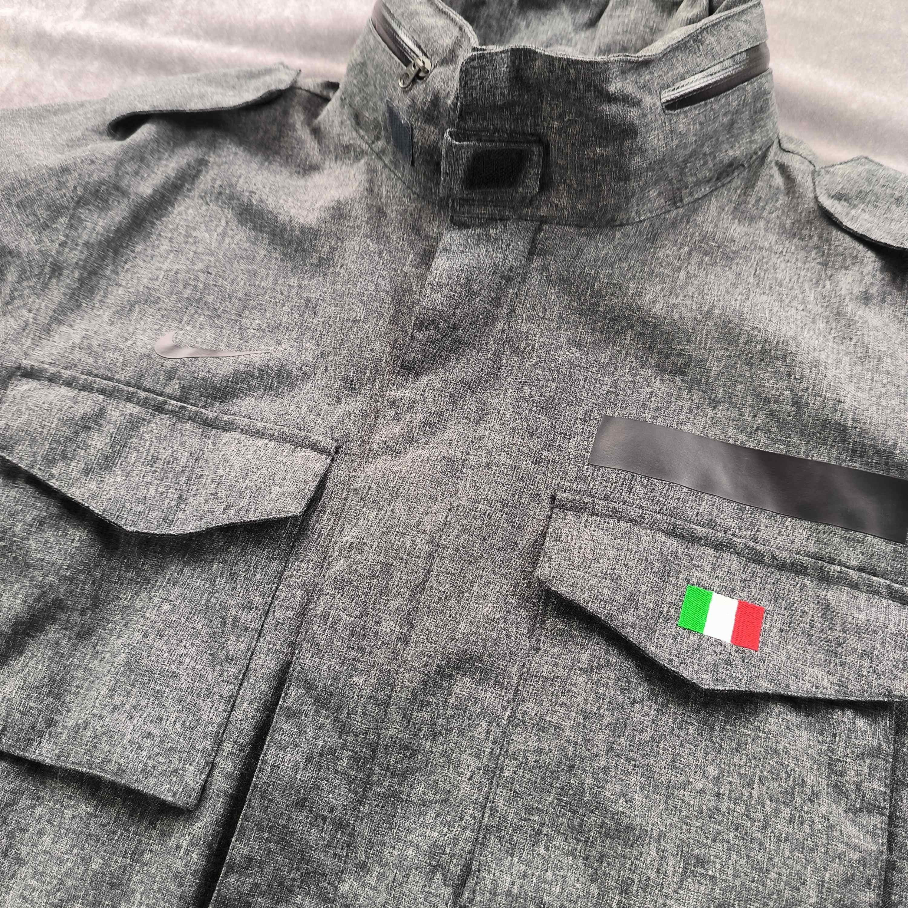 Nike Juventus 2011-12 Nike M65 football Tech jacket size M Size US M / EU 48-50 / 2 - 3 Thumbnail