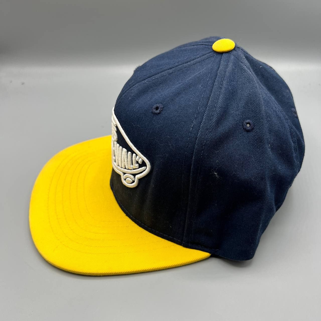 Vans Vans Off The Wall Hat Men Embroidered Snap Back Cap Size ONE SIZE - 4 Thumbnail