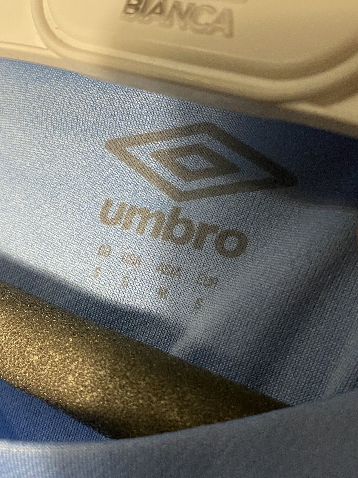 Umbro × Vintage Vintage Burnley Umbro Soccer Jersey Size s Size US S / EU 44-46 / 1 - 2 Thumbnail