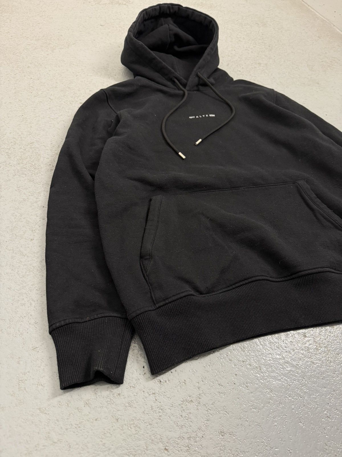 1017 ALYX 9SM Alyx Central Logo Streetwear Hoodie Size US M / EU 48-50 / 2 - 7 Thumbnail