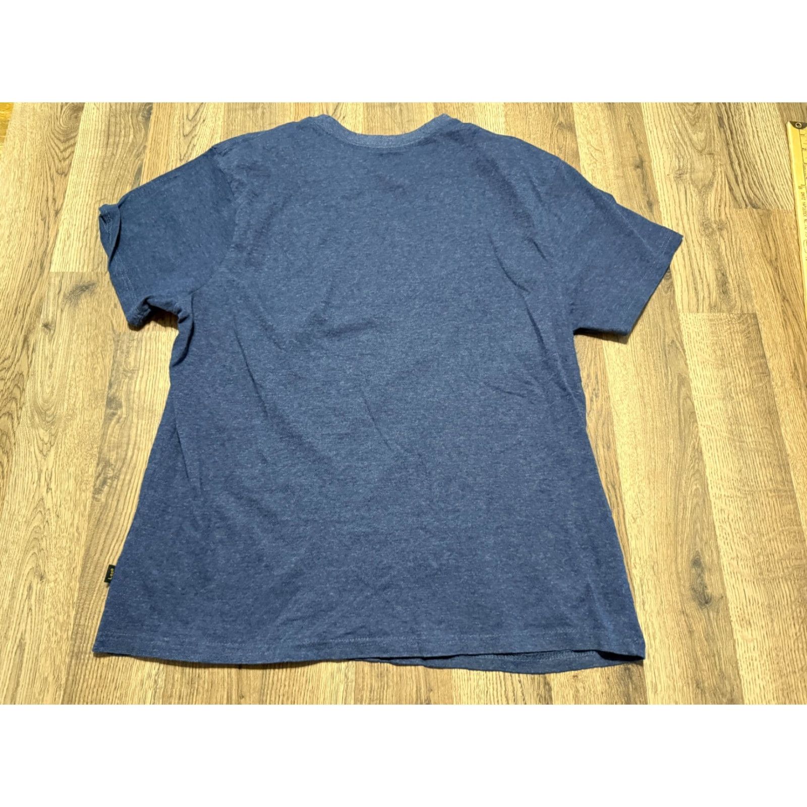 Lee Lee Shirts Adult XL Blue Short Sleeve Crew Neck Regular Fit Casual Mens Size US XL / EU 56 / 4 - 2 Thumbnail