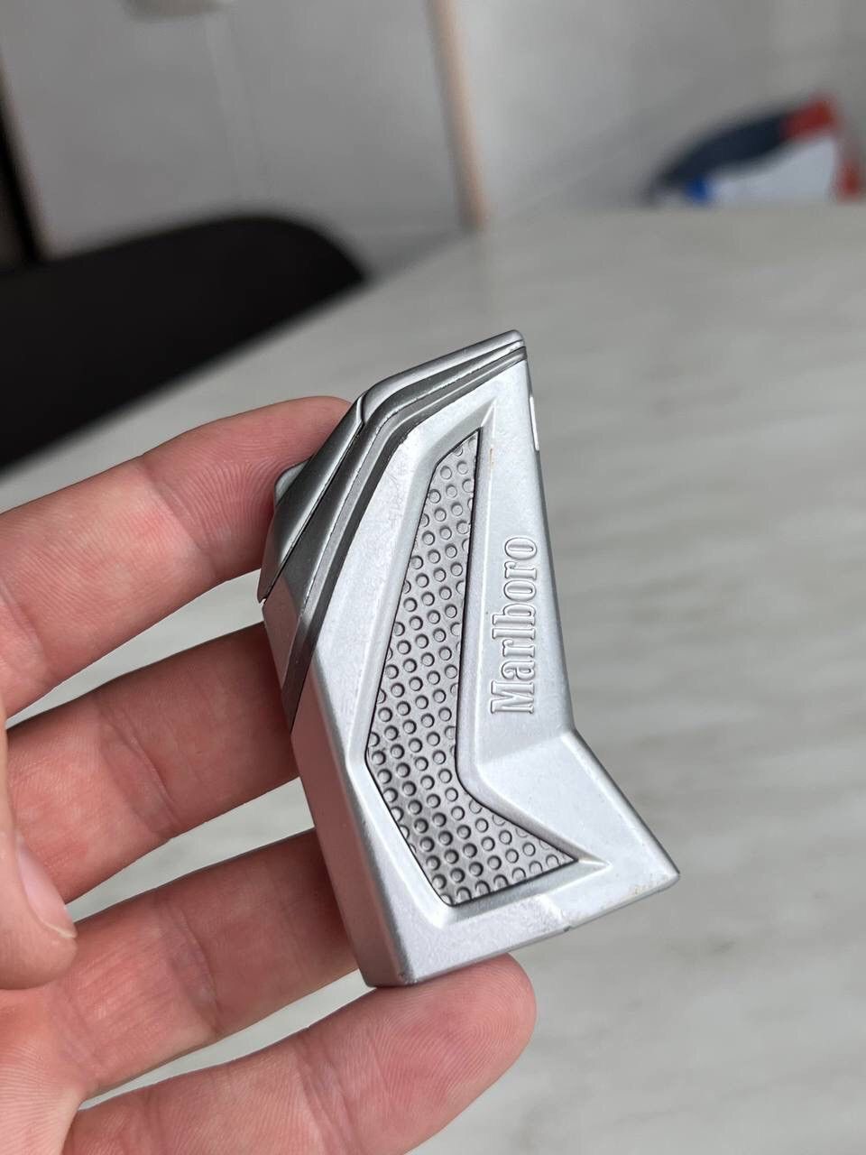 Japanese Brand × Marlboro × Vintage Y2K ASYMMETRICAL MARLBORO FUTURISTIC METAL PUNK LIGHTER Size ONE SIZE - 1 Thumbnail