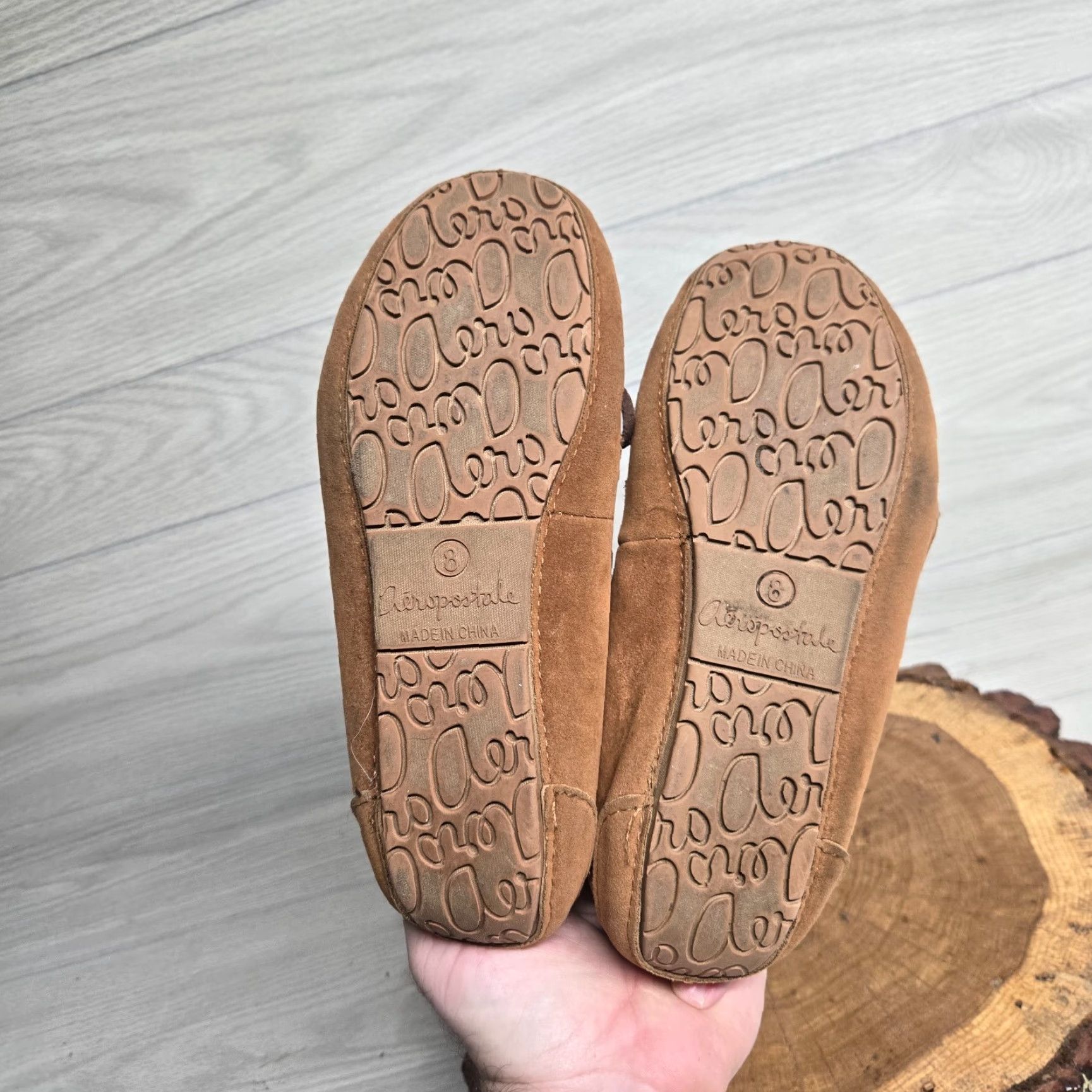 Vintage Aéropostale moccasins women’s Size 8 Faux Fur Lined Never Worn Tan Slippers Size ONE SIZE - 6 Thumbnail