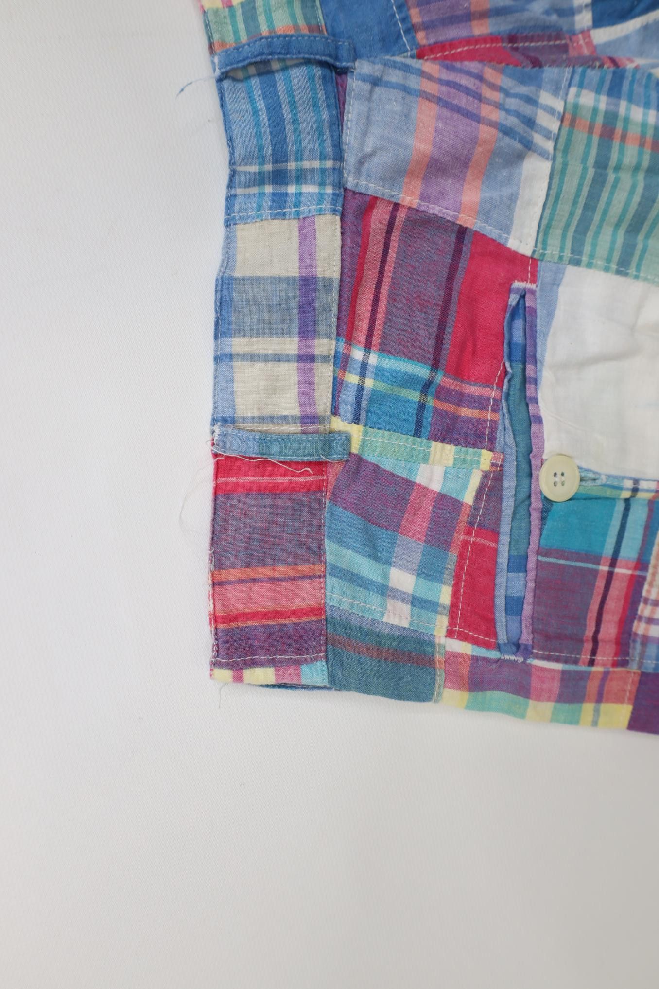 Izod Vintage 90s Izod Rainbow Madras Plaid Golf Chino Shorts Size US 32 / EU 48 - 9 Thumbnail