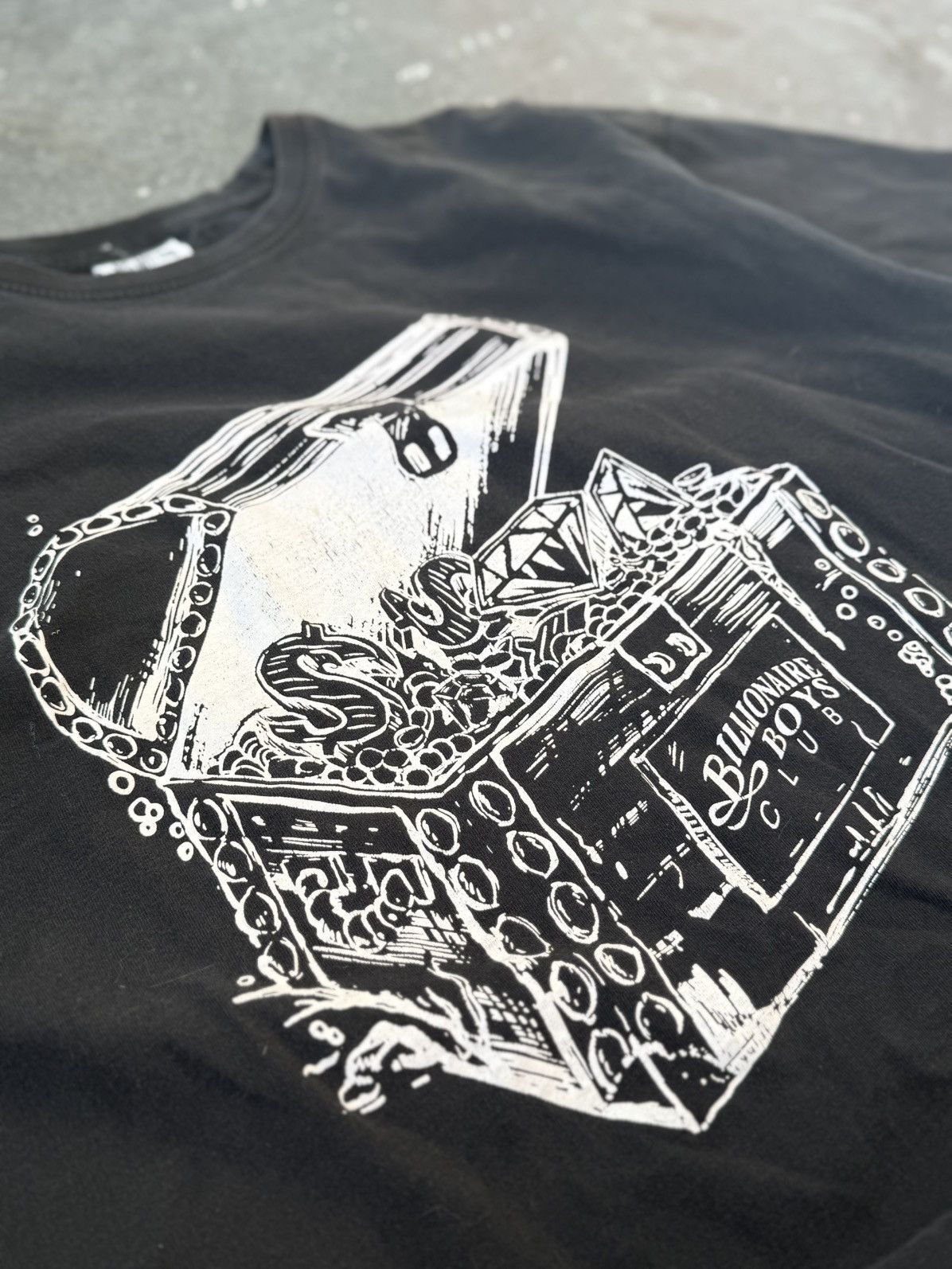 Billionaire Boys Club Billionaire Boys Club “treasure chest” Tee Size US XL / EU 56 / 4 - 2 Thumbnail