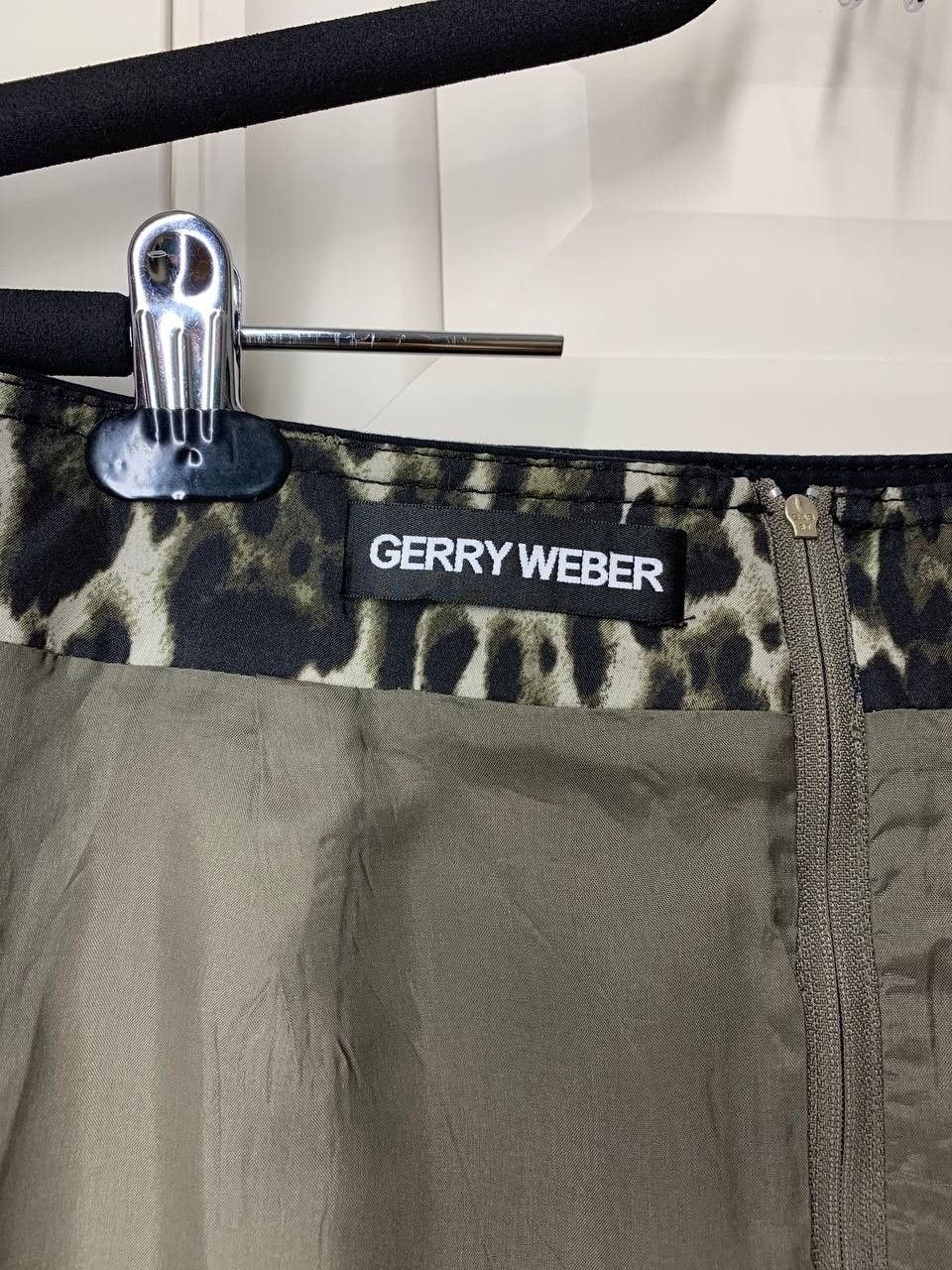 Gerry Weber Gerry Weber woman's khaki-black cotton skirt size 36 (US 6) Size 28" / US 6 / IT 42 - 7 Thumbnail