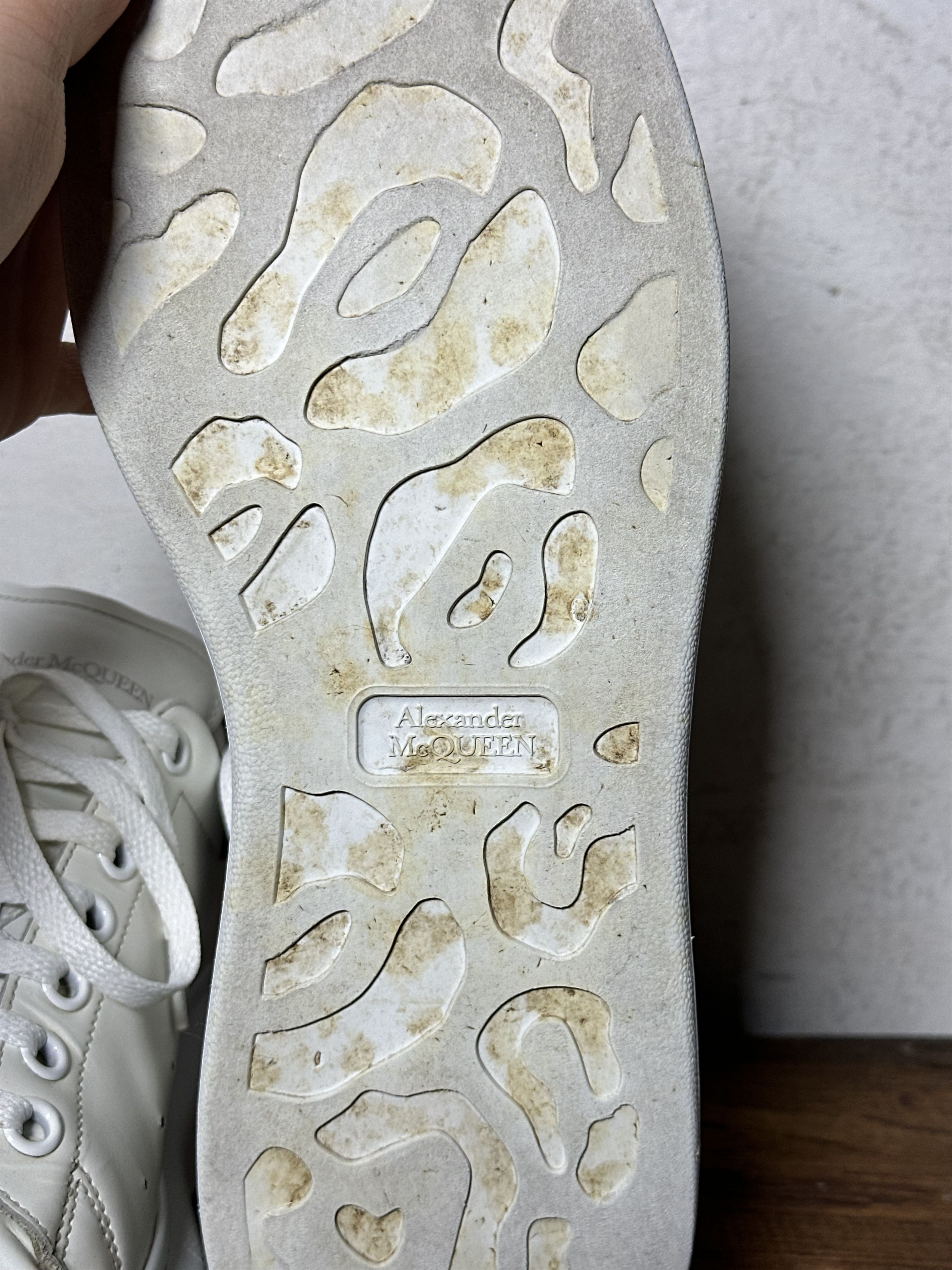 Alexander McQueen Alexander Mcqueen Oversized Sneaker White Size US 11 / EU 44 - 10 Thumbnail