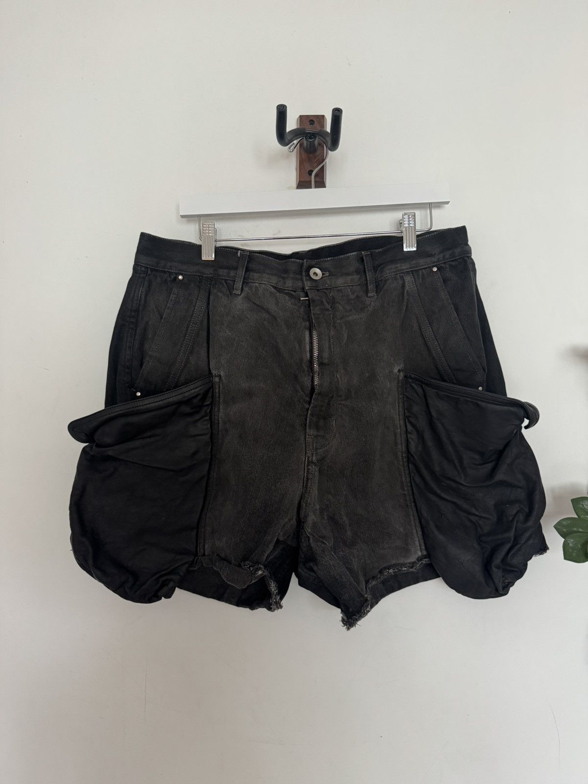 Rick Owens Stefan Leather Pocket Shorts Size US 34 / EU 50 - 1 Thumbnail