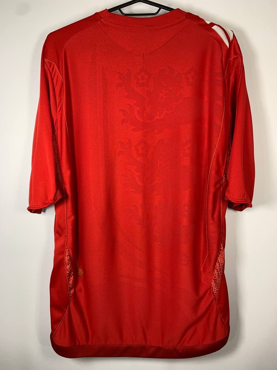 Umbro ENGLAND Away Football Shirt 2006–2008 Umbro Red Jersey BNWOT Size US L / EU 52-54 / 3 - 15 Thumbnail