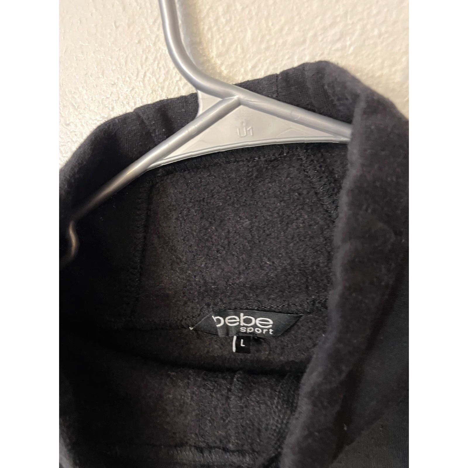 Bebe VINTAGE Bebe Sport Women Top Cowl Neck Pouch Front Long Sleeve Black L Sweatshirt 90s Logo Jersey All Seasons Men/Women? Size L / US 10 / IT 46 - 2 Thumbnail