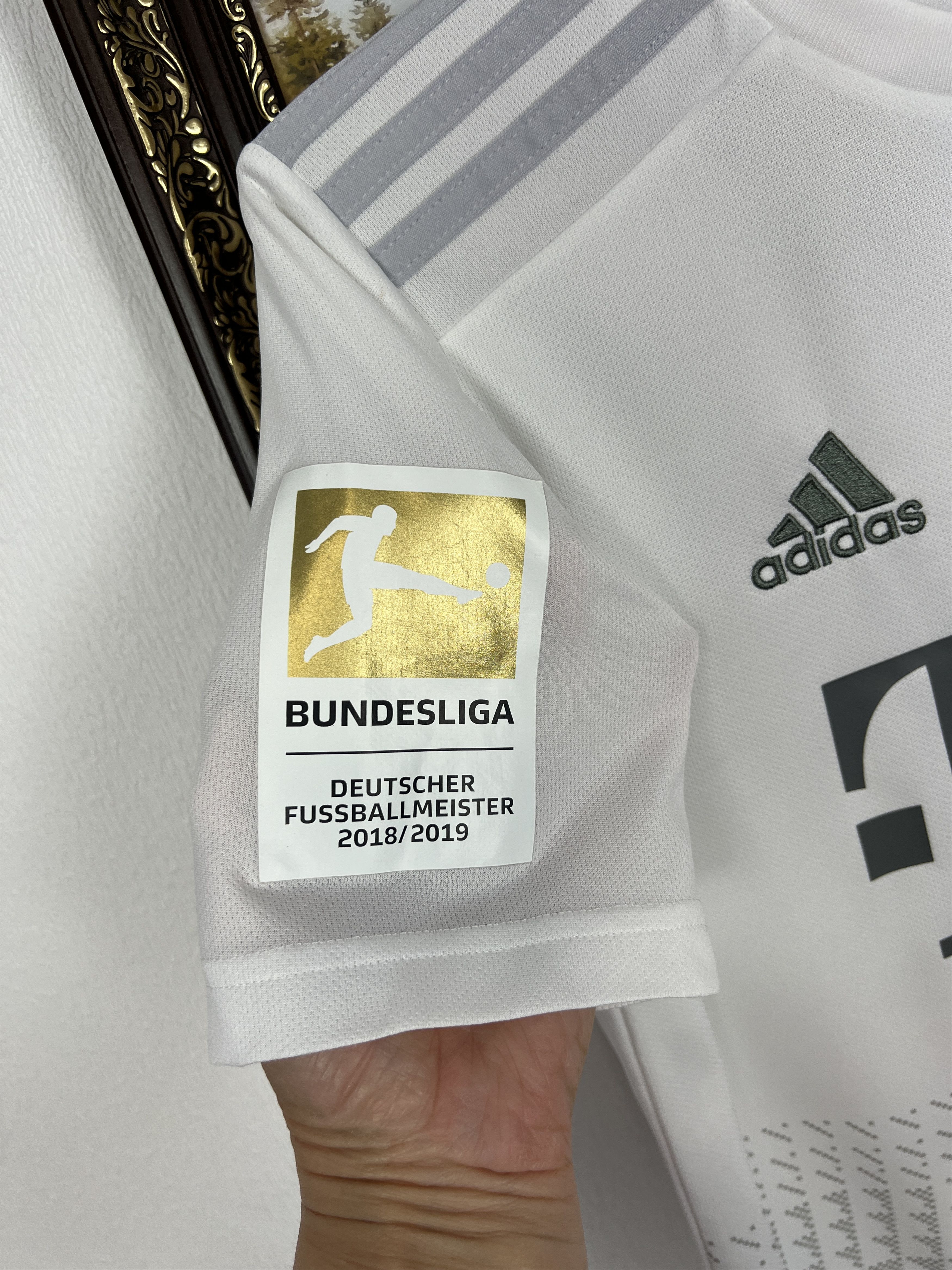 Adidas Bayern Munich football shirt 2019 #32 Kimmich Boys 14 Y Size US XS / EU 42 / 0 - 5 Thumbnail