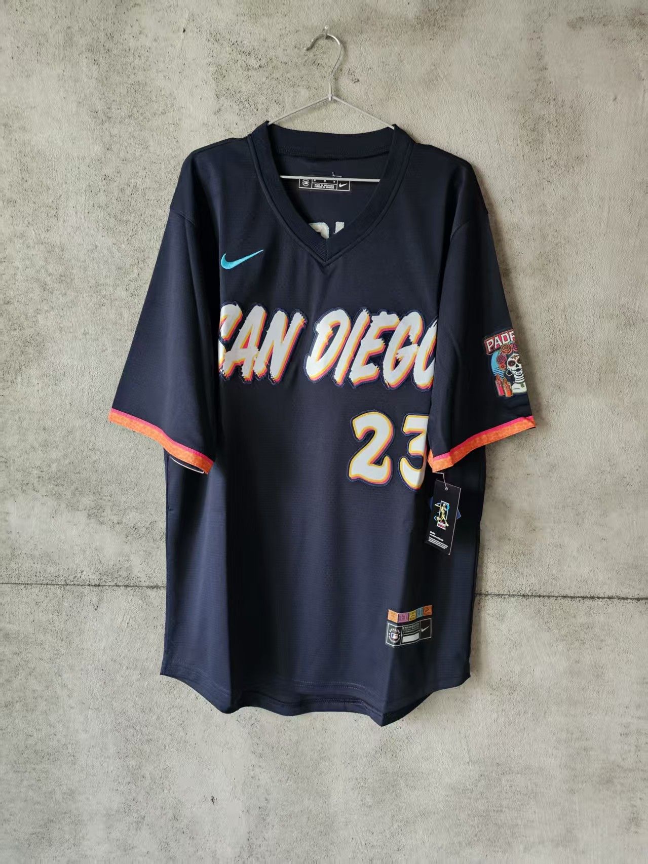 MLB 2026 San Diego Padres 23 Tatis Jr Jersey Size US L / EU 52-54 / 3 - 1 Thumbnail