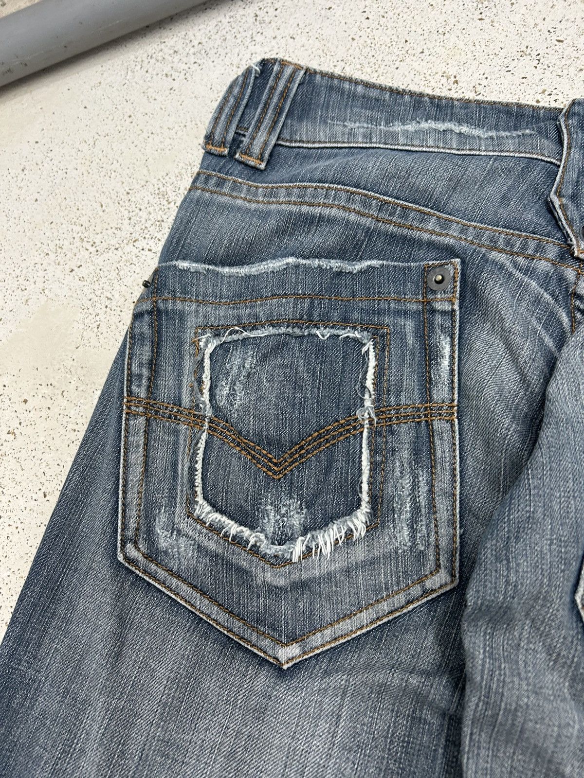 Le Grande Bleu (L.G.B.) Camel Road Distressed Embellished Jeans Size US 29 - 13 Thumbnail