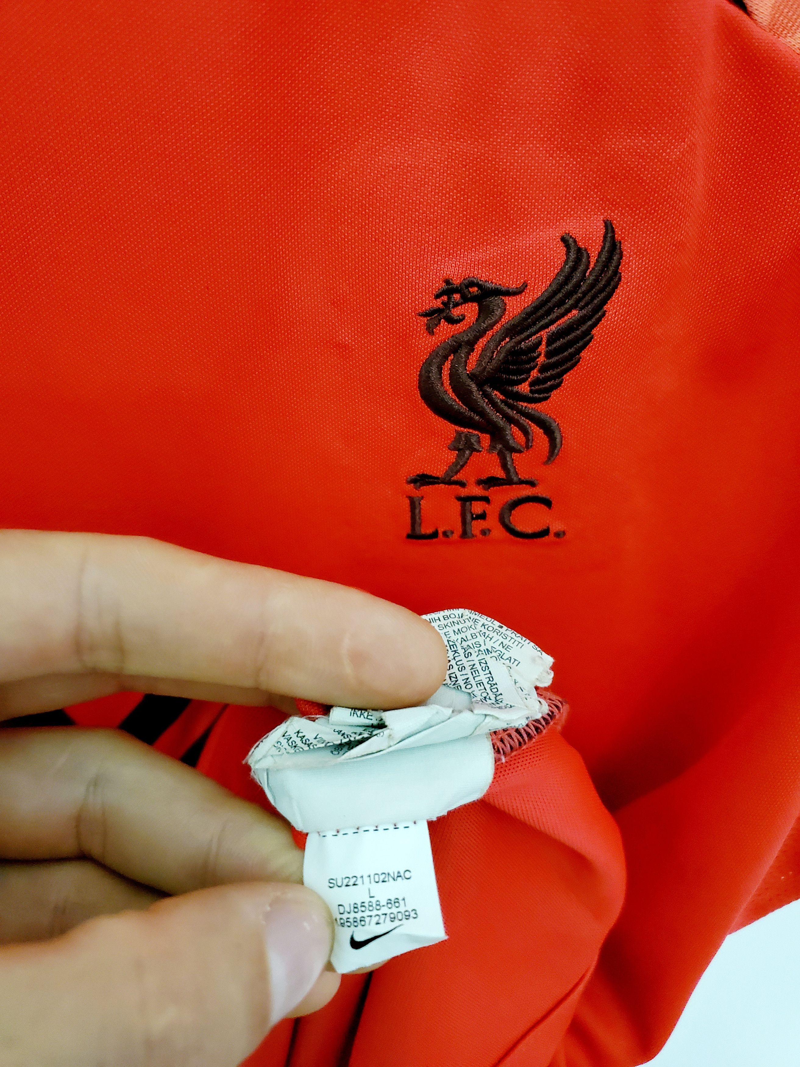 Nike Nike Liverpool FC 22/23 Nike Soccer jersey size L Size US L / EU 52-54 / 3 - 4 Thumbnail