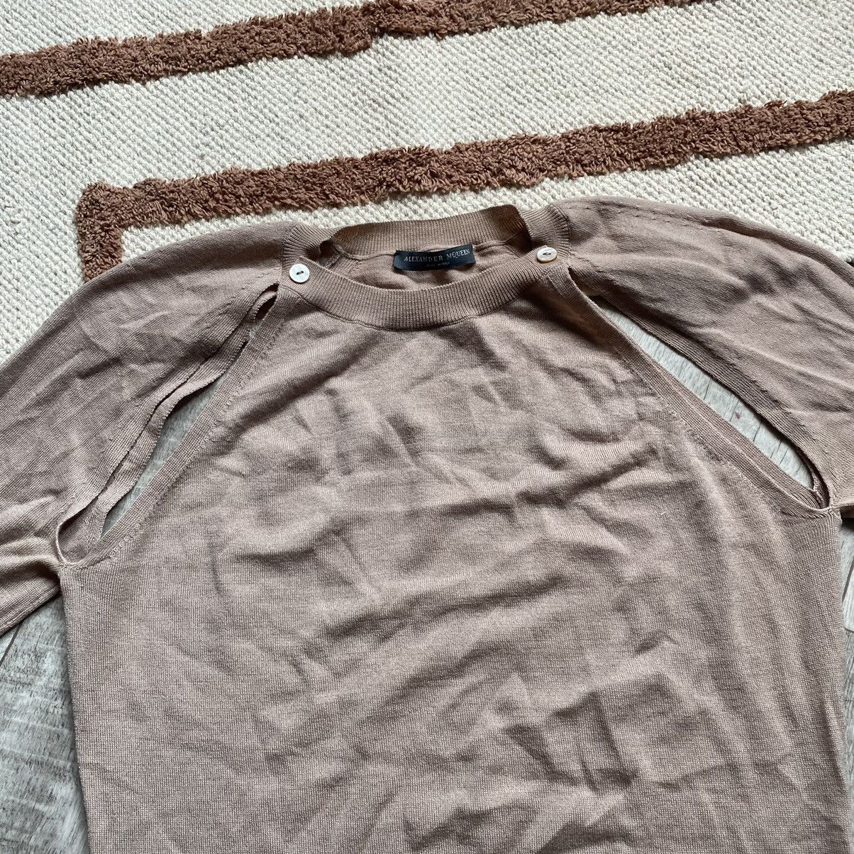 Alexander McQueen ALEXANDER MCQUEEN WOOL SWEATER BEIGE Size M / US 6-8 / IT 42-44 - 3 Thumbnail