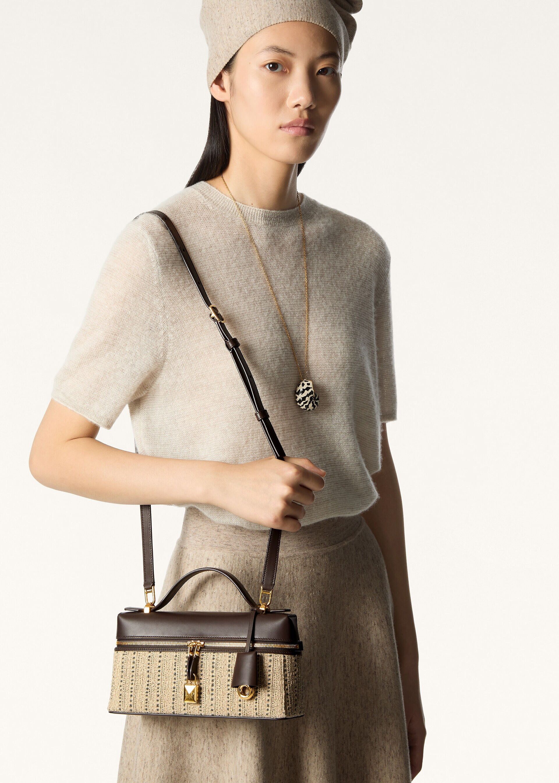 Loro Piana os11x0426 FAR1076 Size: OS / L23 Extra Crossbody Bag Camel Size ONE SIZE - 6 Thumbnail