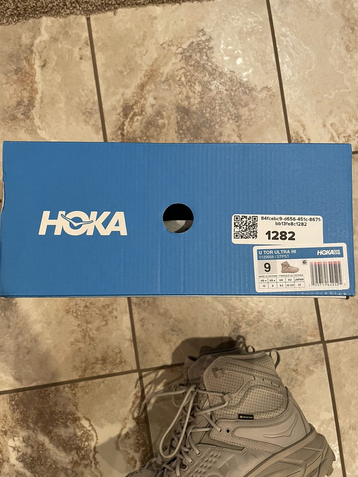 Hoka Hoka Tor Ultra Hi Taupe Goretex Size US 9 / EU 42 - 9 Thumbnail