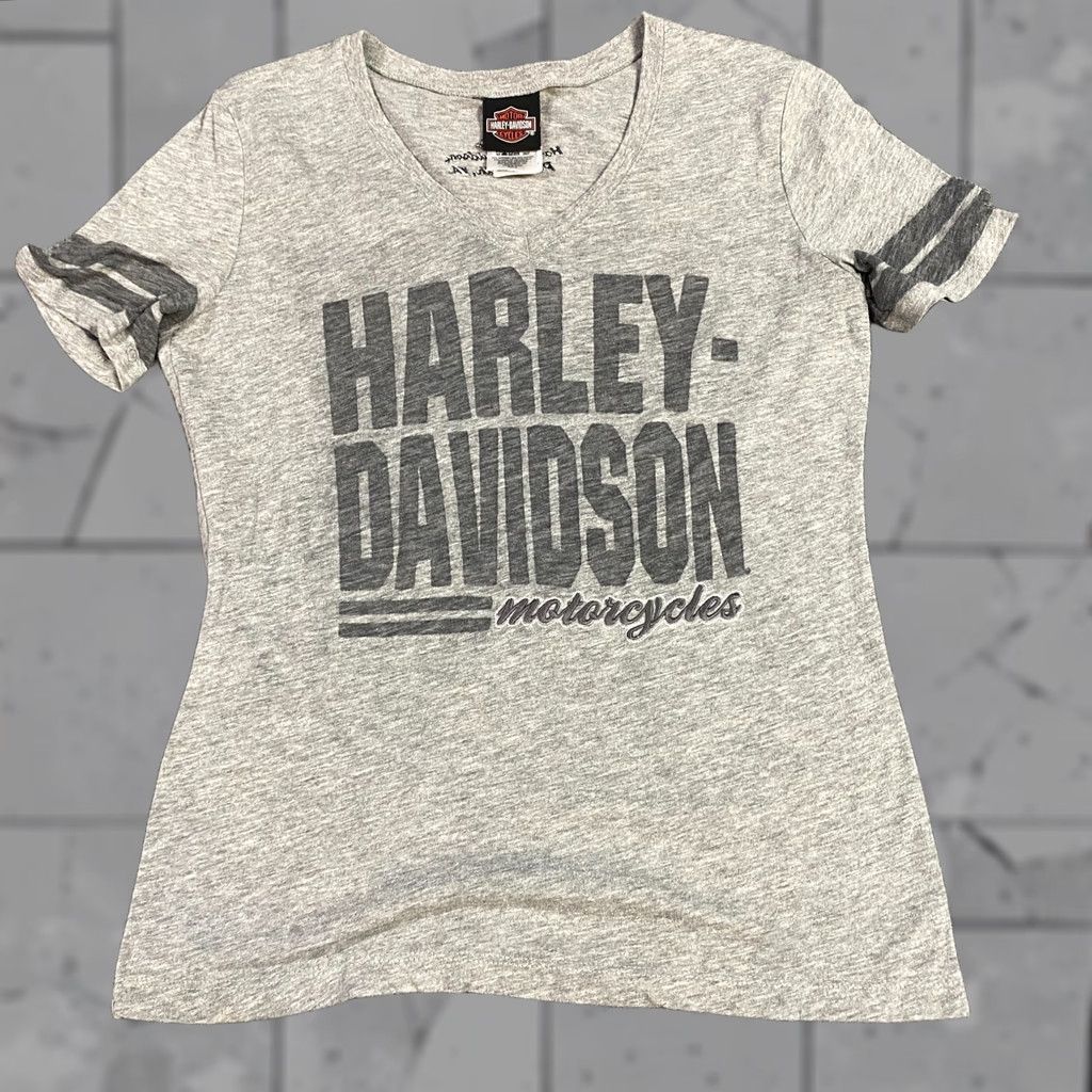 Harley Davidson Harley-Davidson T-Shirt Women S Gray Embroidered Double-Sided Portsmouth VA Vintage: No Size S / US 4 / IT 40 - 1 Thumbnail