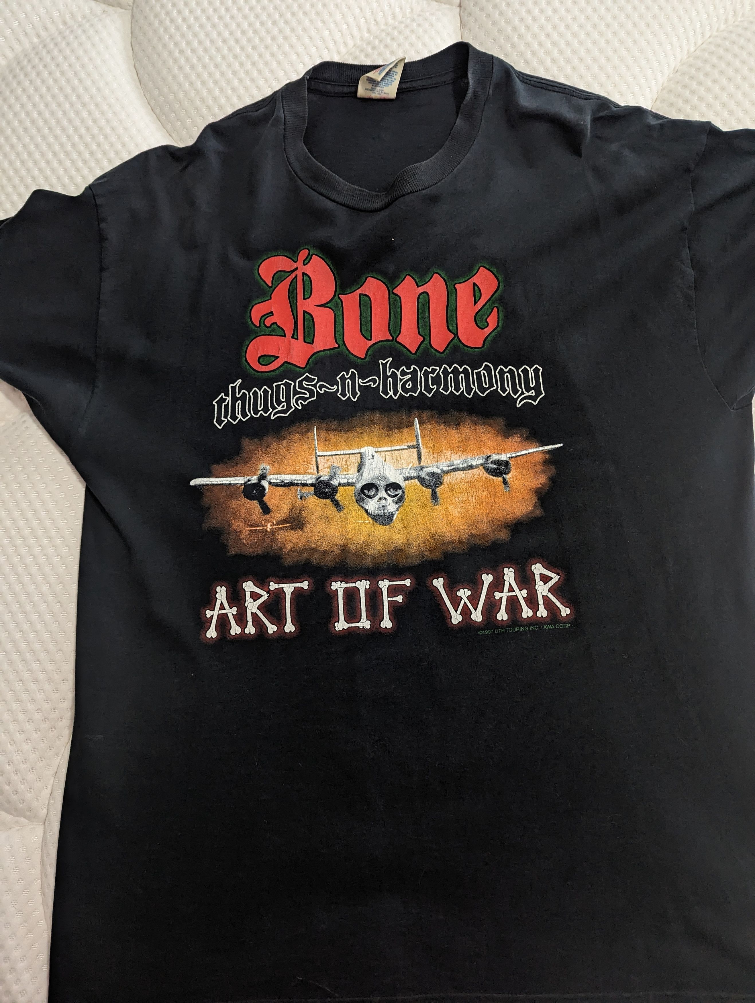 Jerzees Bone Thugs N Harmony 1997 Art of War Tour Tee Size US XL / EU 56 / 4 - 1 Thumbnail
