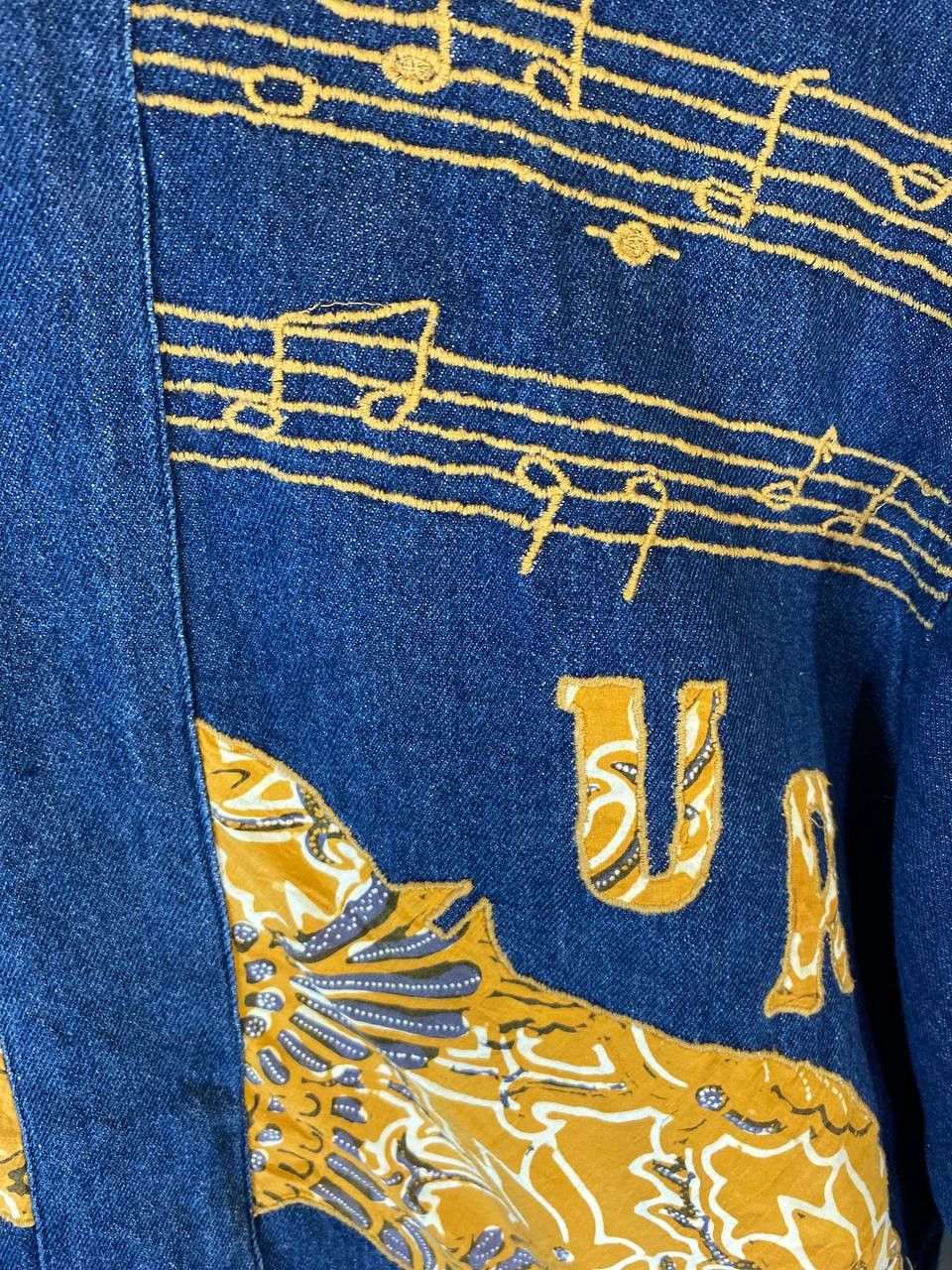 Vintage vintage mega bali batik denim shirt very nice design Size US XL / EU 56 / 4 - 9 Thumbnail