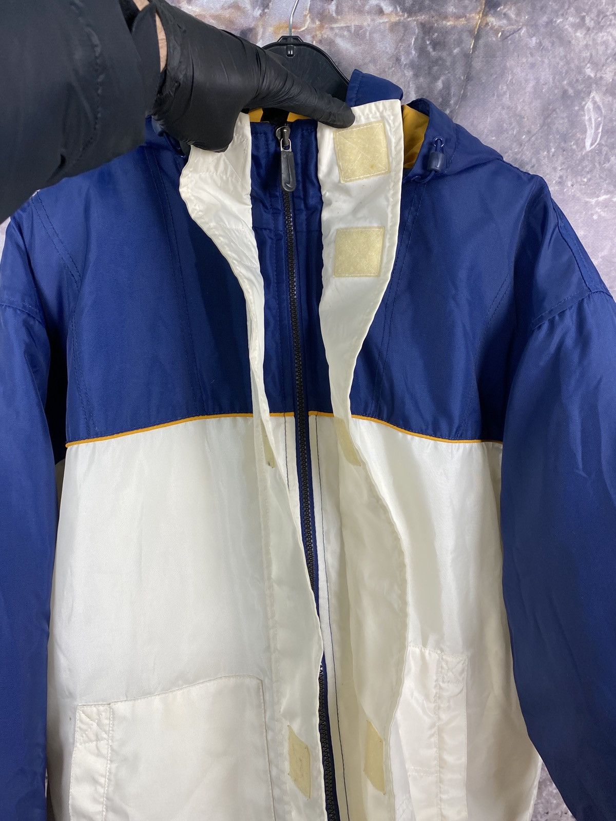 Vintage Men’s Nike Jacket Vintage Big Swoosh Logo Size M Size US M / EU 48-50 / 2 - 11 Thumbnail