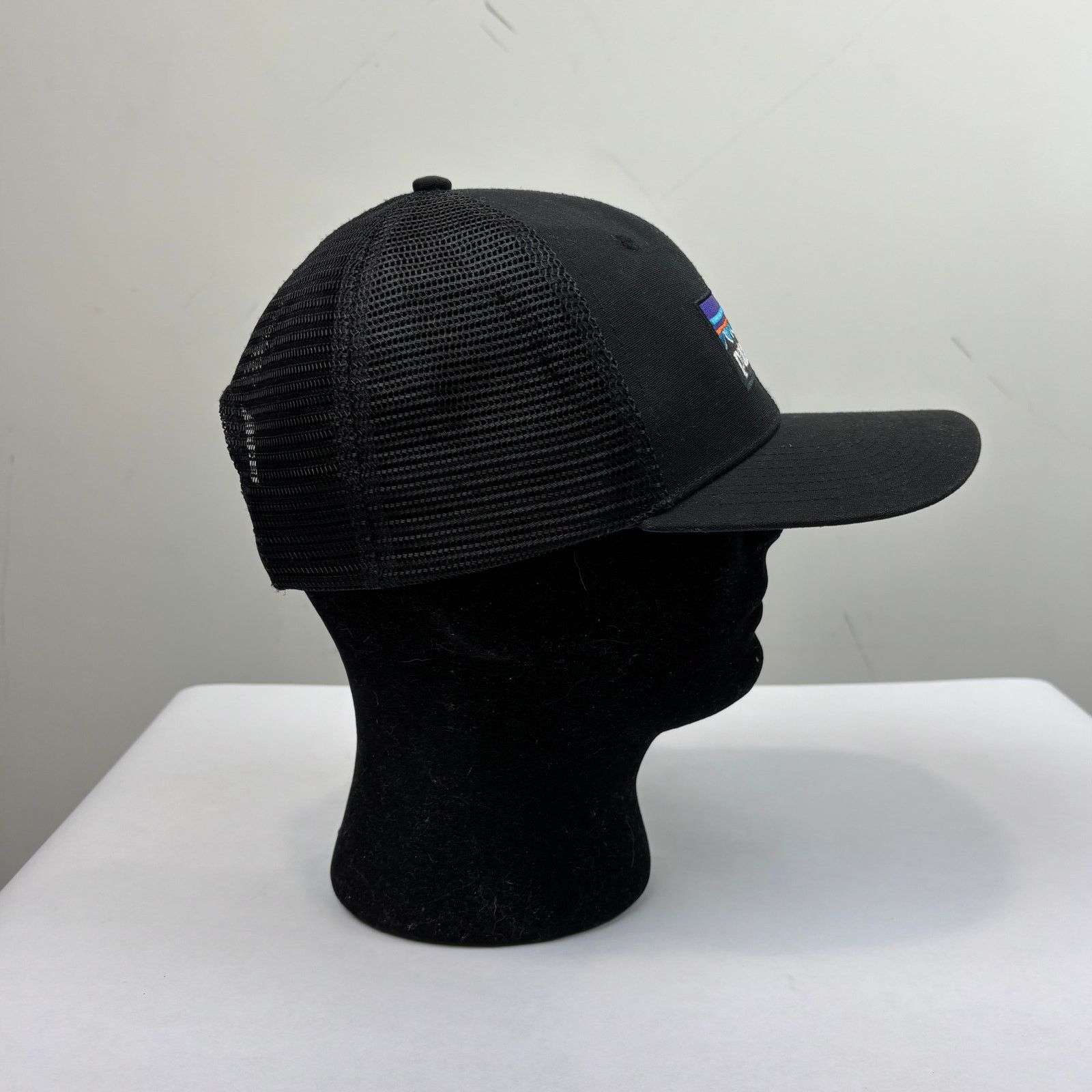 Patagonia Patagonia P-6 Logo Mesh Trucker Hat Snapback Gorpcore Size ONE SIZE - 3 Thumbnail