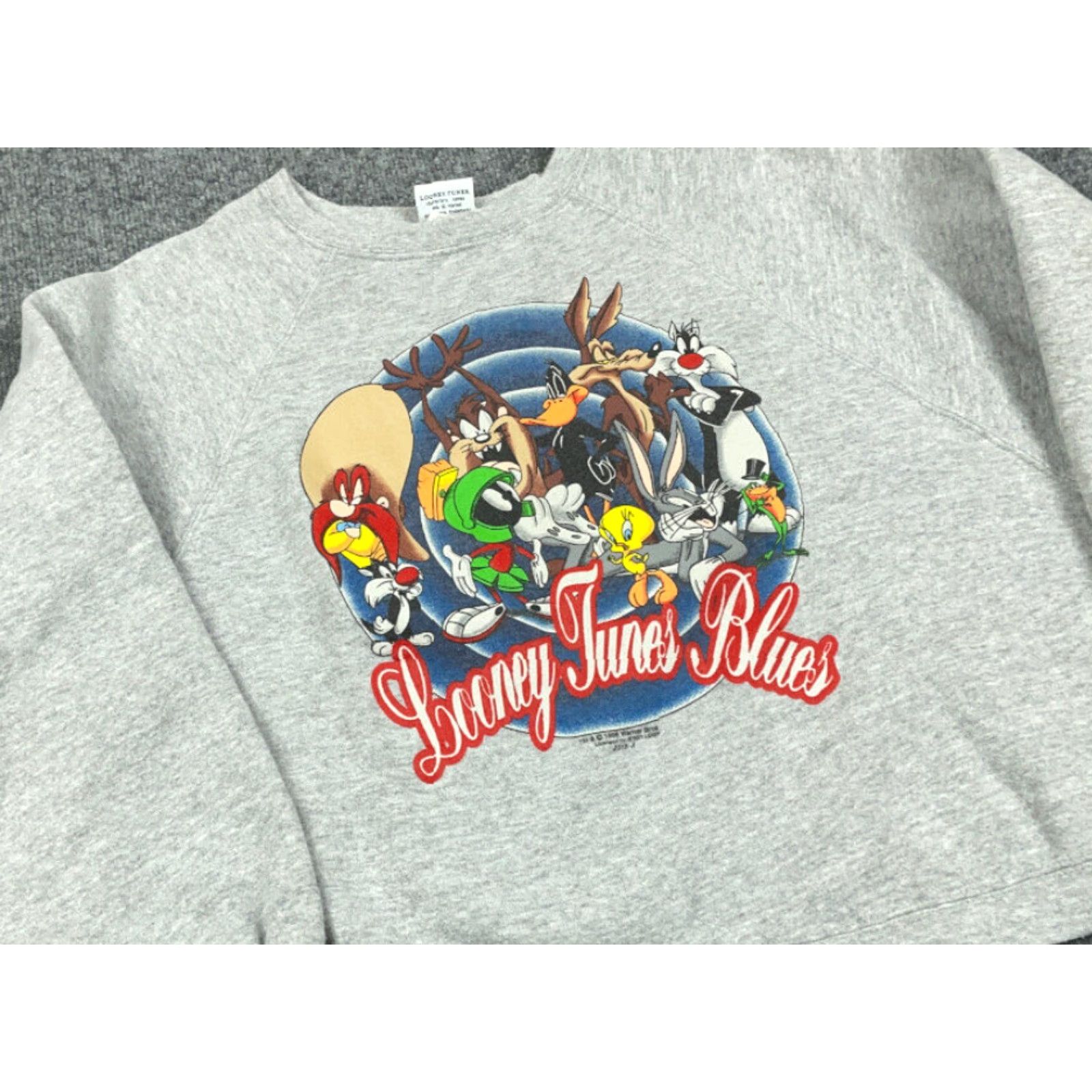Vintage VTG 90s Looney Tunes Gray Big Print Cropped Sweatshirt Womens Large Boxy Fit 1996 Pullover Crew Neck Sweatshirt Size L / US 10 / IT 46 - 3 Thumbnail