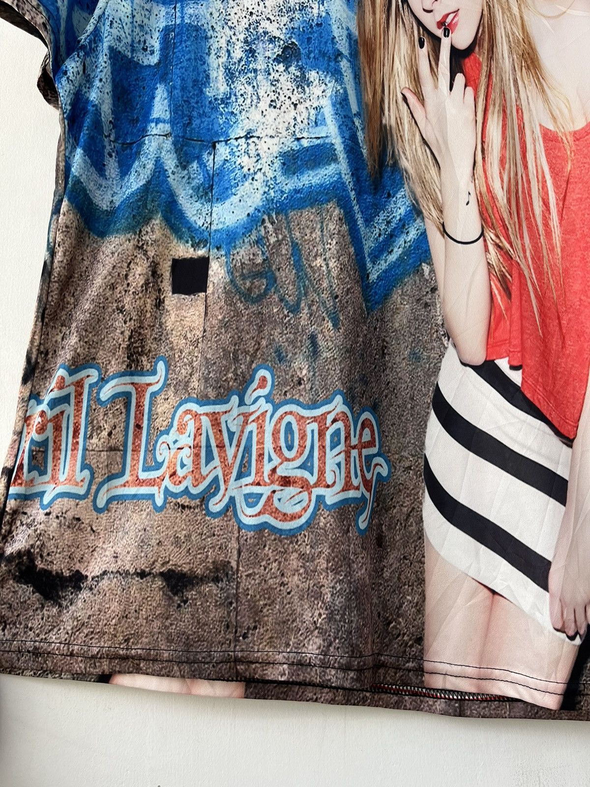 Band Tees Bootleg Avril Lavigne AOP Tees Size US L / EU 52-54 / 3 - 3 Thumbnail
