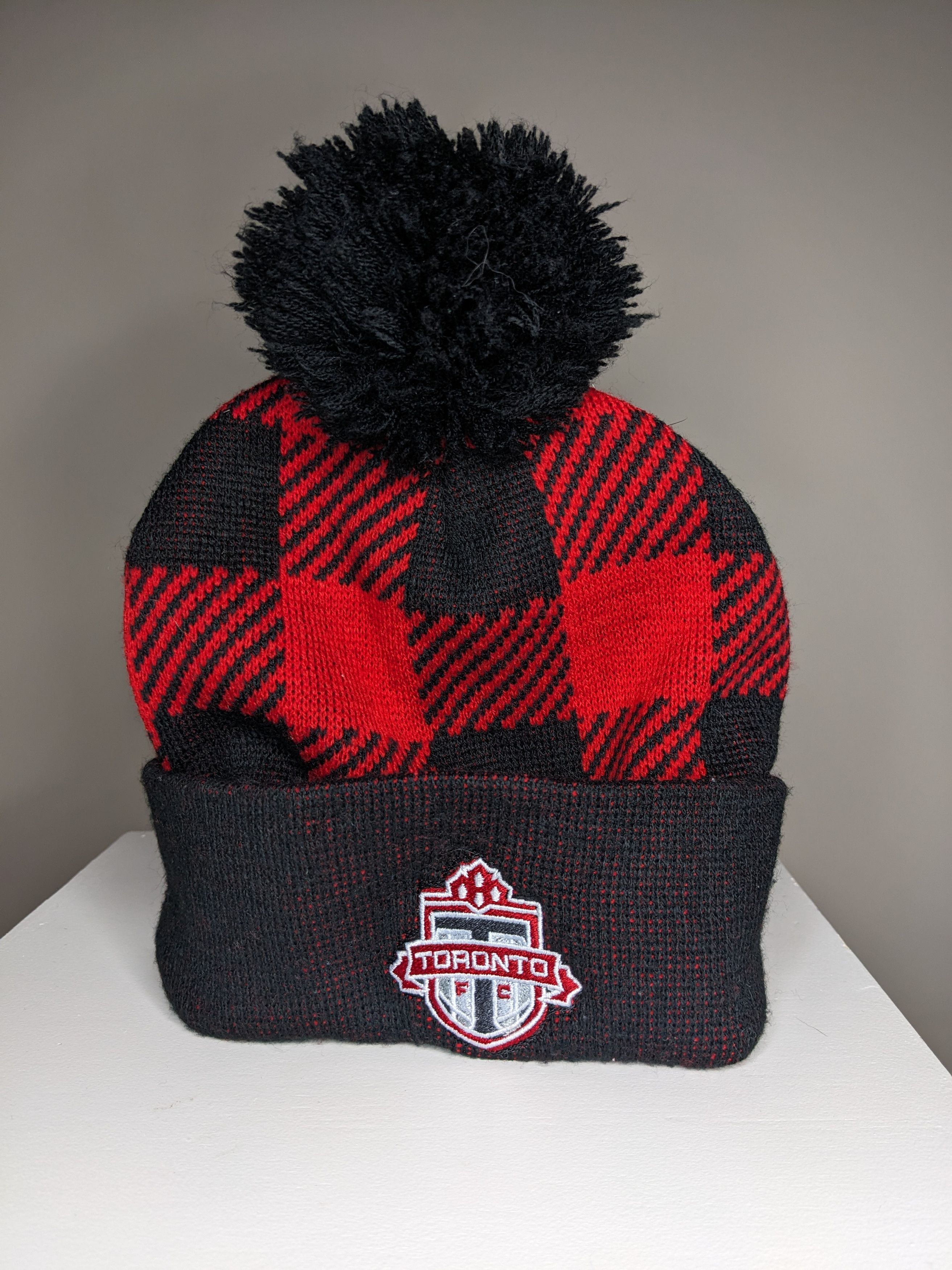 Vintage Toronto FC Pom Knit Beanie Buffalo Plaid OS MLS Hat Logo Size ONE SIZE - 1 Thumbnail